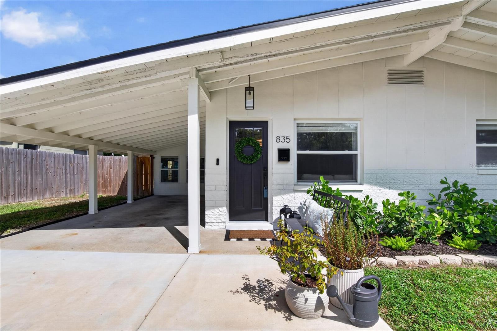 835 54TH AVENUE N, St Petersburg, FL 33703 835 54TH AVENUE N, St Petersburg, FL 33703