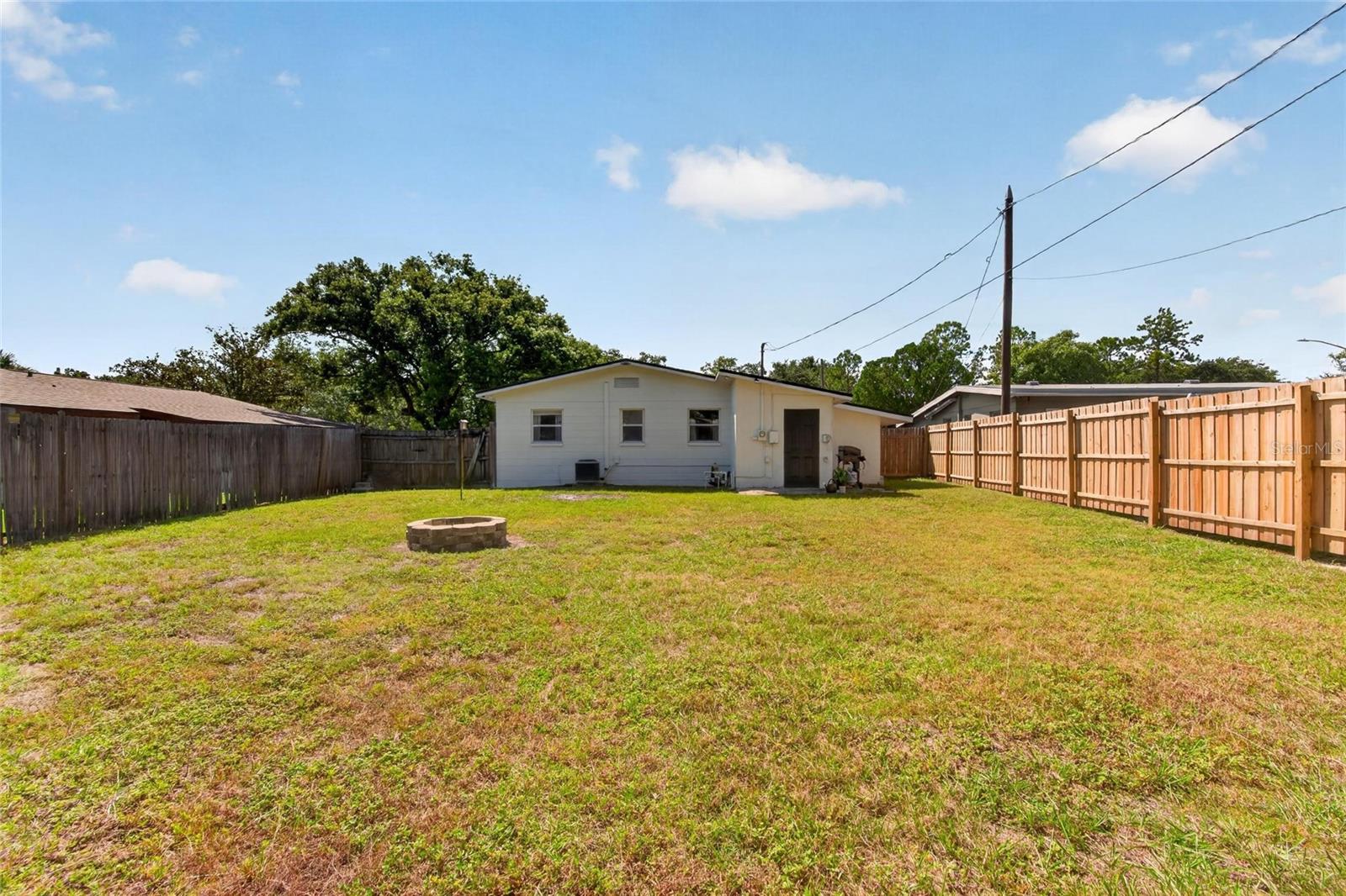 835 54TH AVENUE N, St Petersburg, FL 33703
