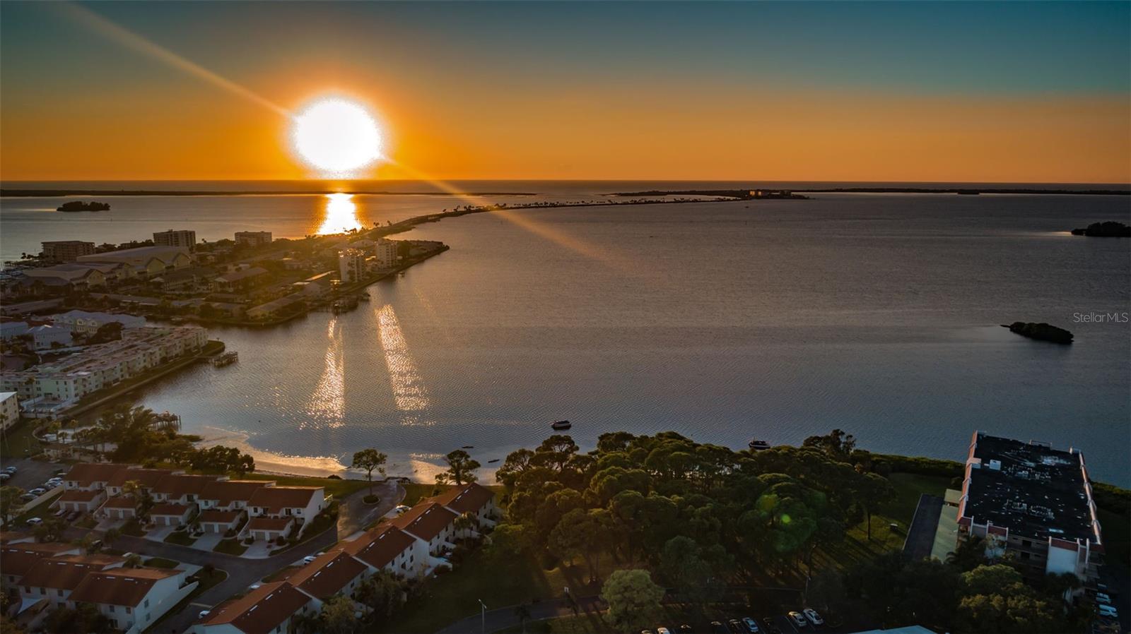 2700 BAYSHORE BOULEVARD, #525, Dunedin, FL 34698