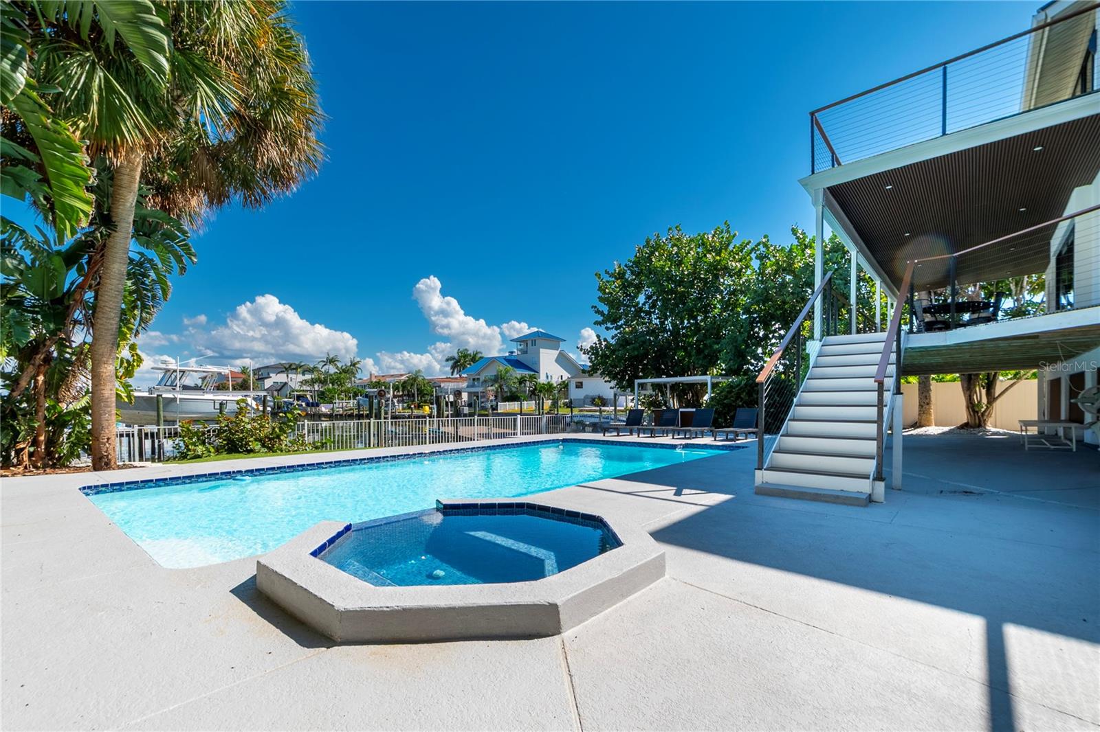 807 2ND AVENUE S, Tierra Verde, FL 33715