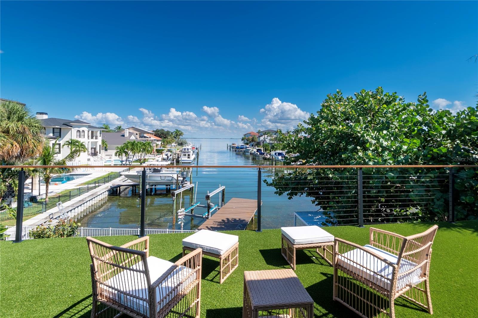 807 2ND AVENUE S, Tierra Verde, FL 33715