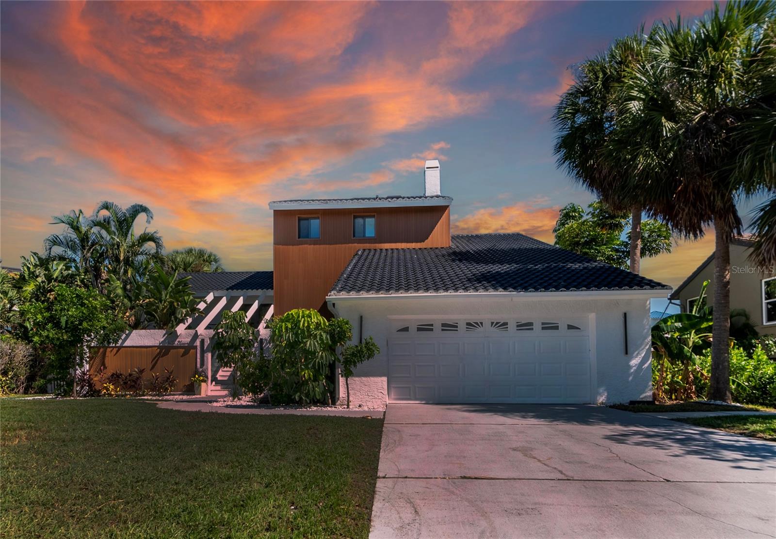 807 2ND AVENUE S, Tierra Verde, FL 33715