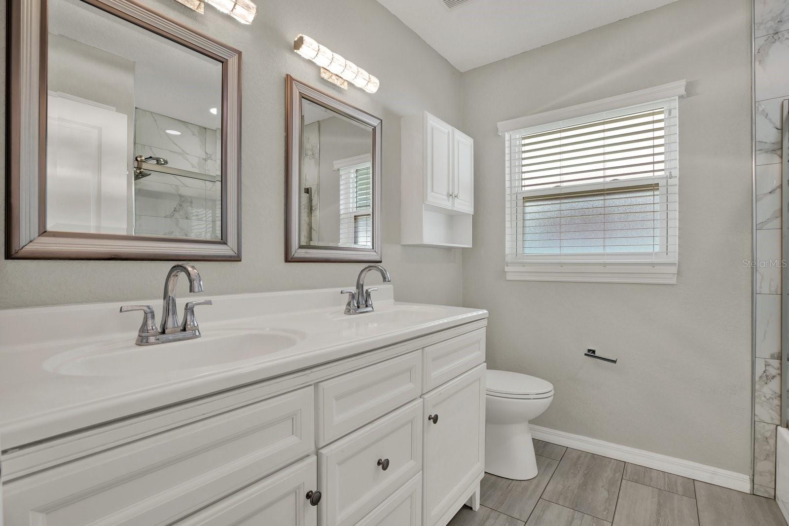 1000 59TH AVENUE S, St Petersburg, FL 33705