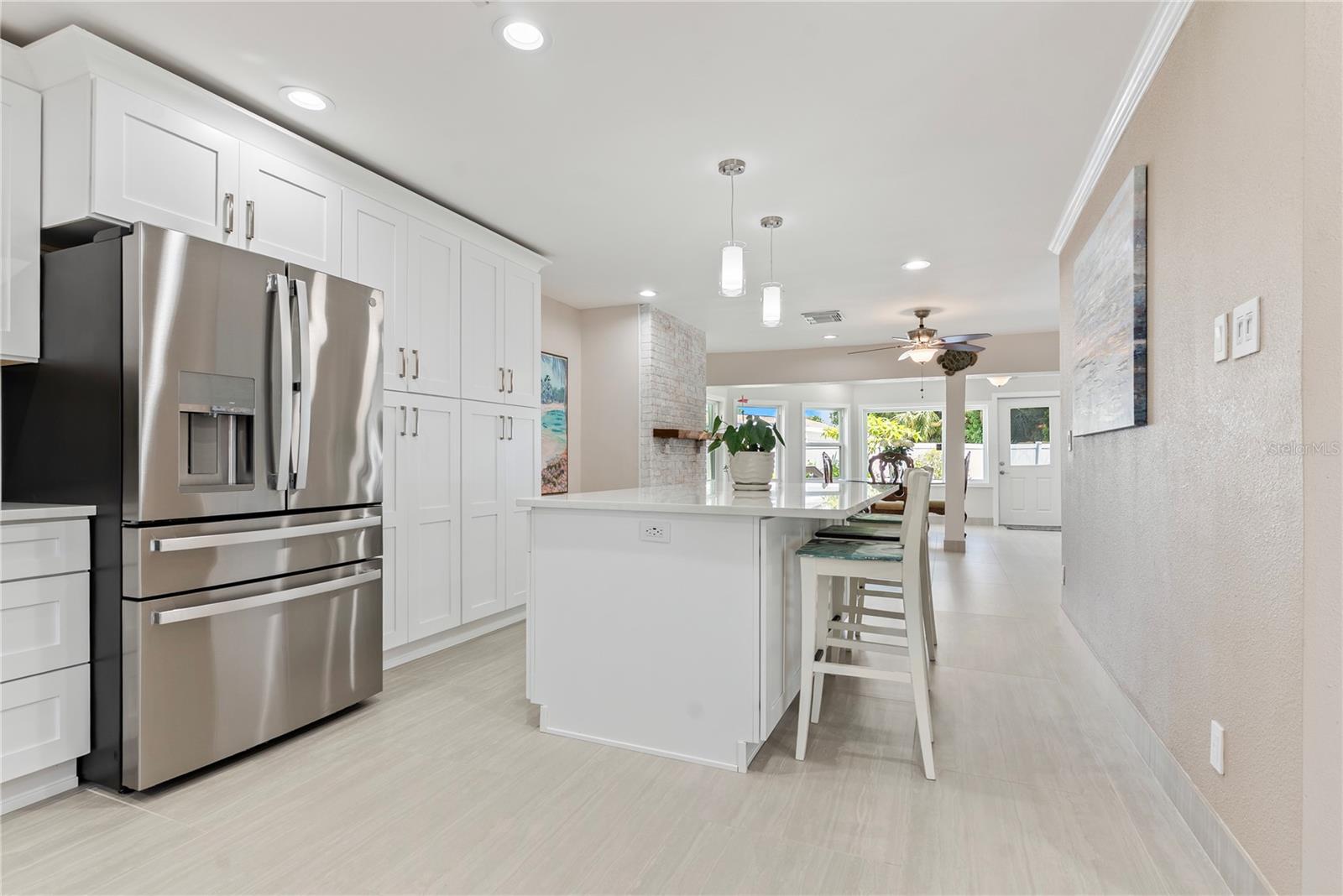 404 HARBOR DRIVE S, Indian Rocks Beach, FL 33785