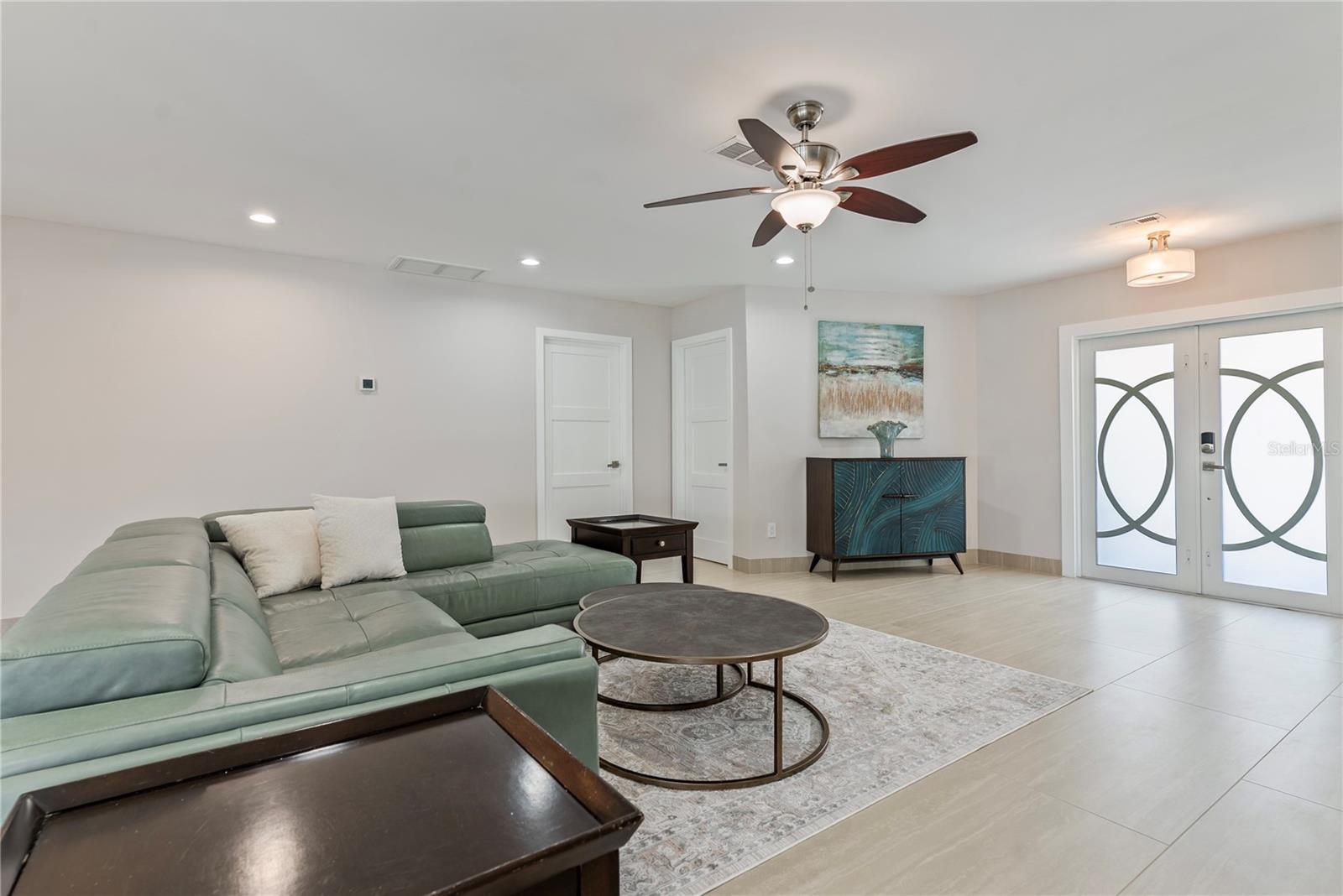 404 HARBOR DRIVE S, Indian Rocks Beach, FL 33785