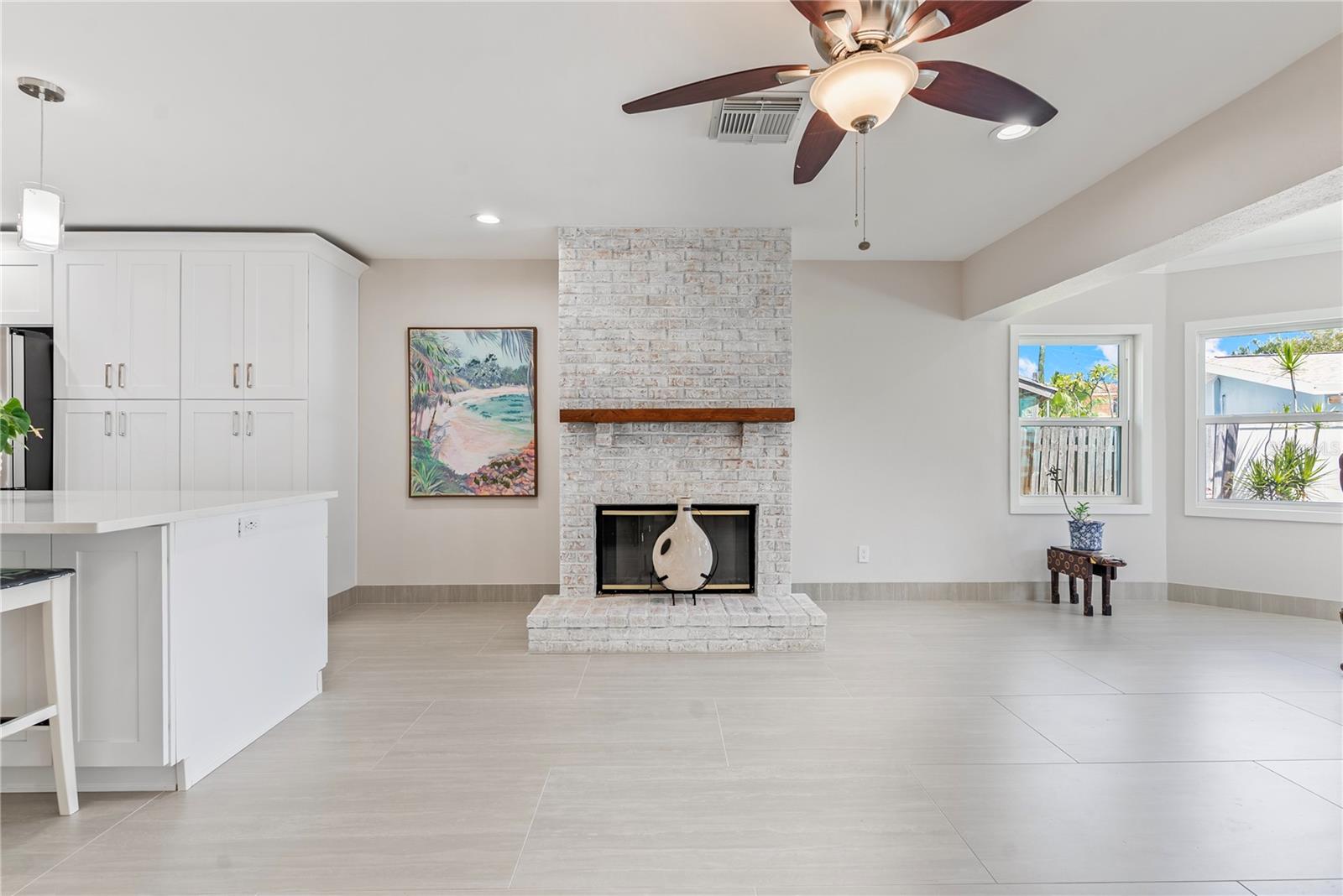 404 HARBOR DRIVE S, Indian Rocks Beach, FL 33785