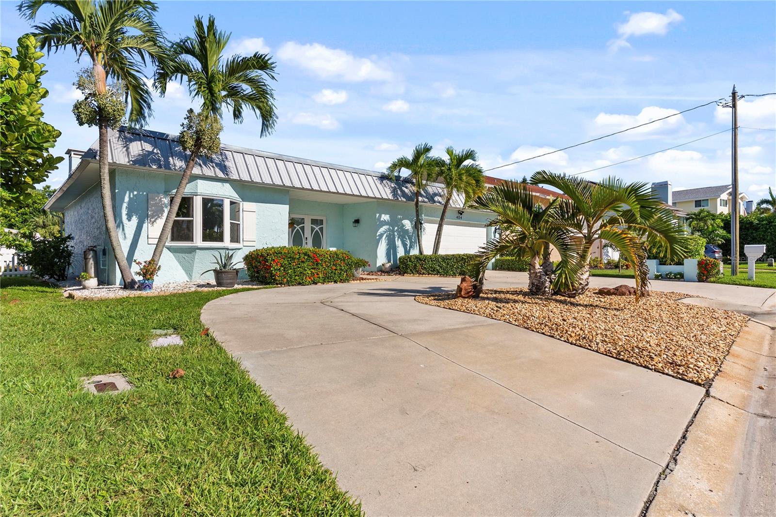 404 HARBOR DRIVE S, Indian Rocks Beach, FL 33785