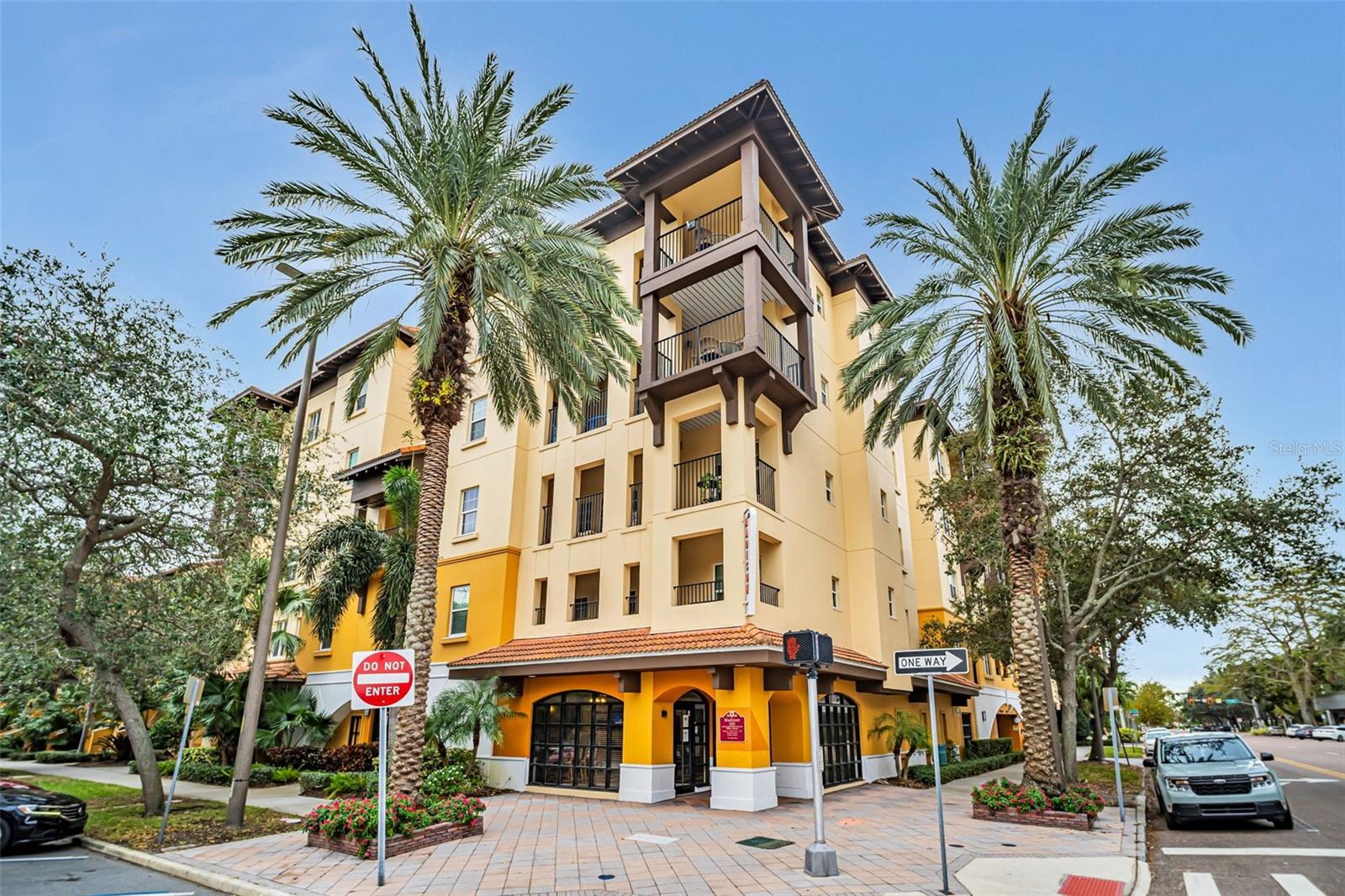 100 4TH AVENUE S, #307, St Petersburg, FL 33701 100 4TH AVENUE S, #307, St Petersburg, FL 33701