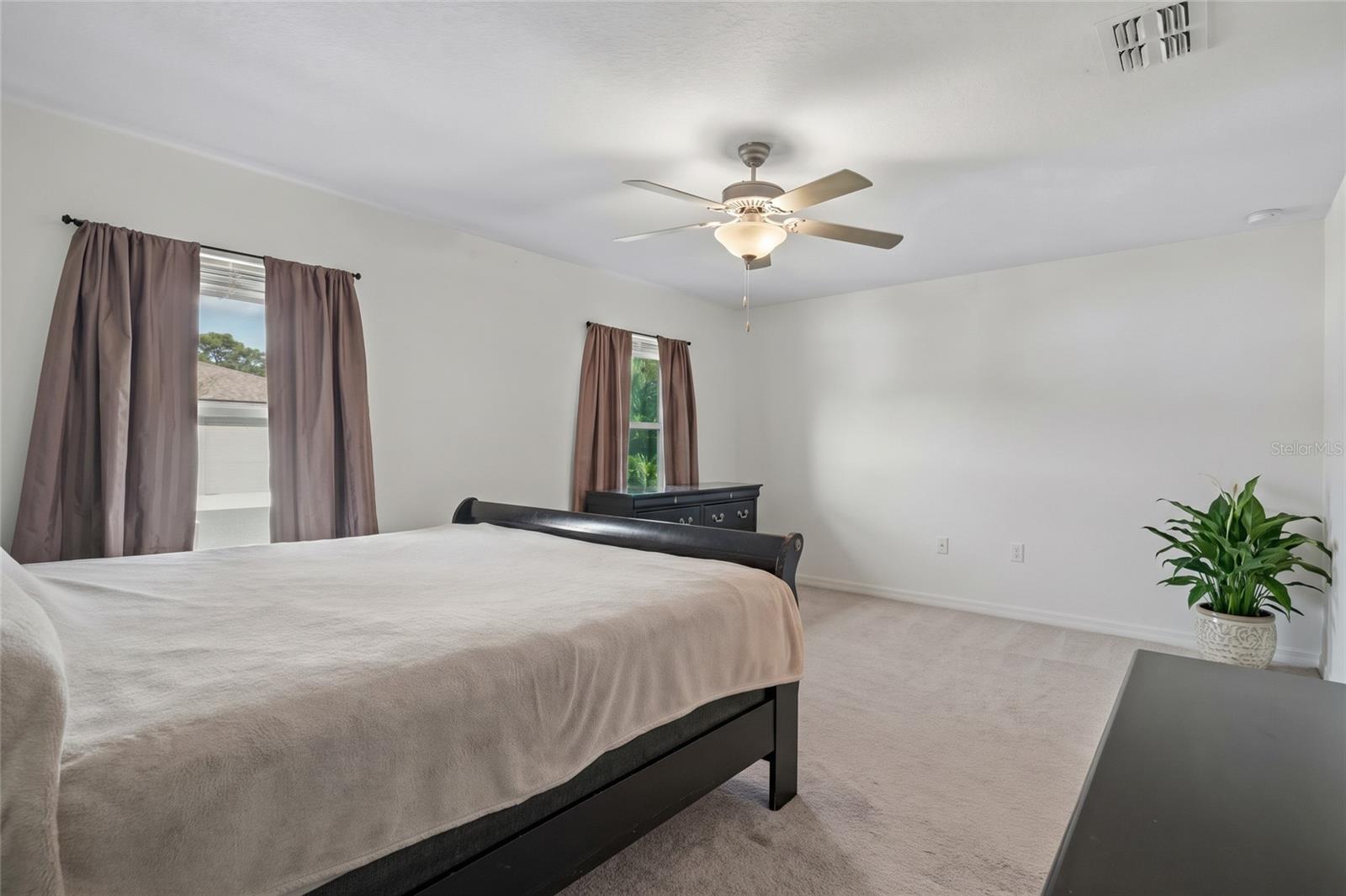 5111 FORUM BOULEVARD, Holiday, FL 34690