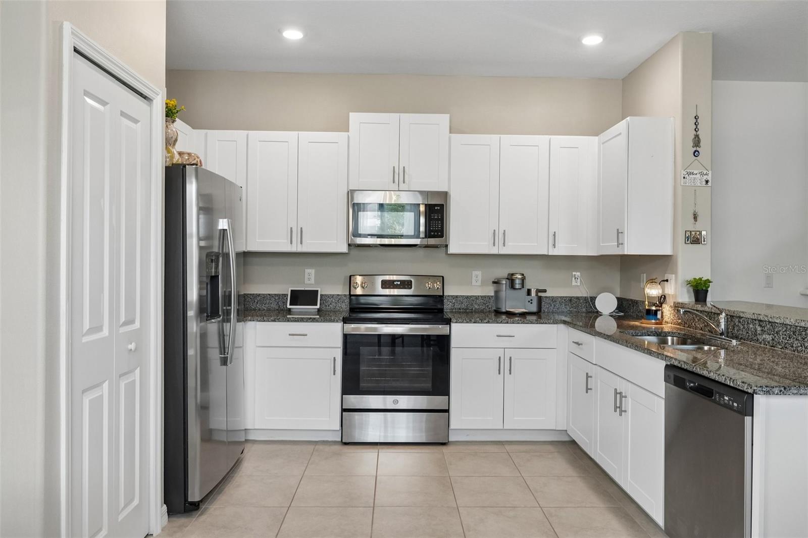 5111 FORUM BOULEVARD, Holiday, FL 34690