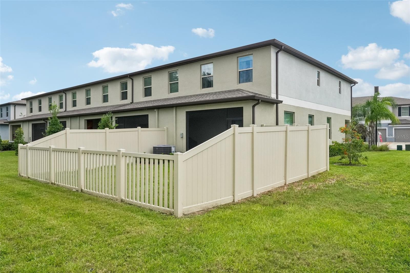 5111 FORUM BOULEVARD, Holiday, FL 34690