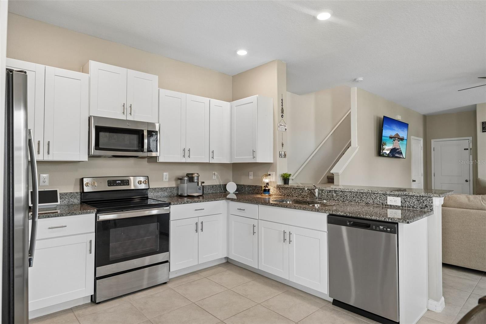 5111 FORUM BOULEVARD, Holiday, FL 34690
