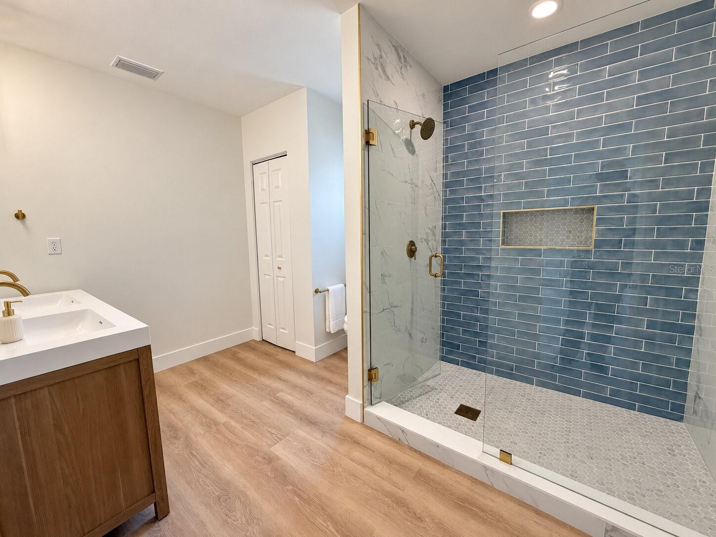 4558 25TH AVENUE N, St Petersburg, FL 33713