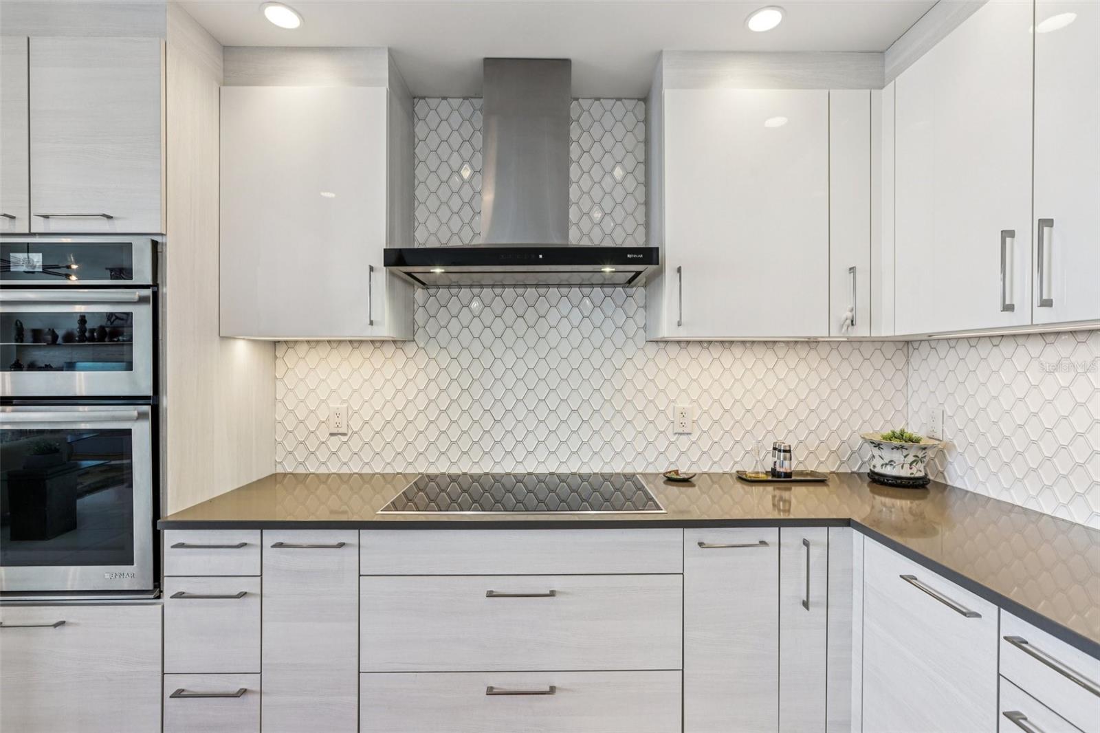 100 1ST AVENUE N, #3806, St Petersburg, FL 33701