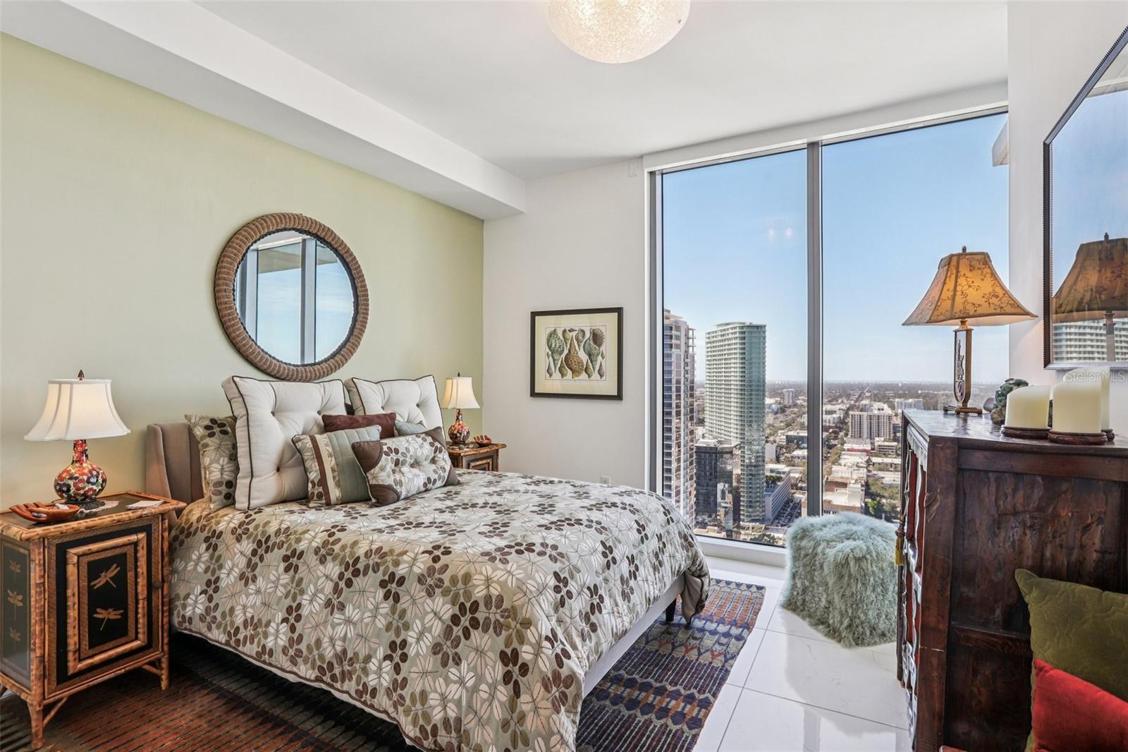 100 1ST AVENUE N, #3806, St Petersburg, FL 33701