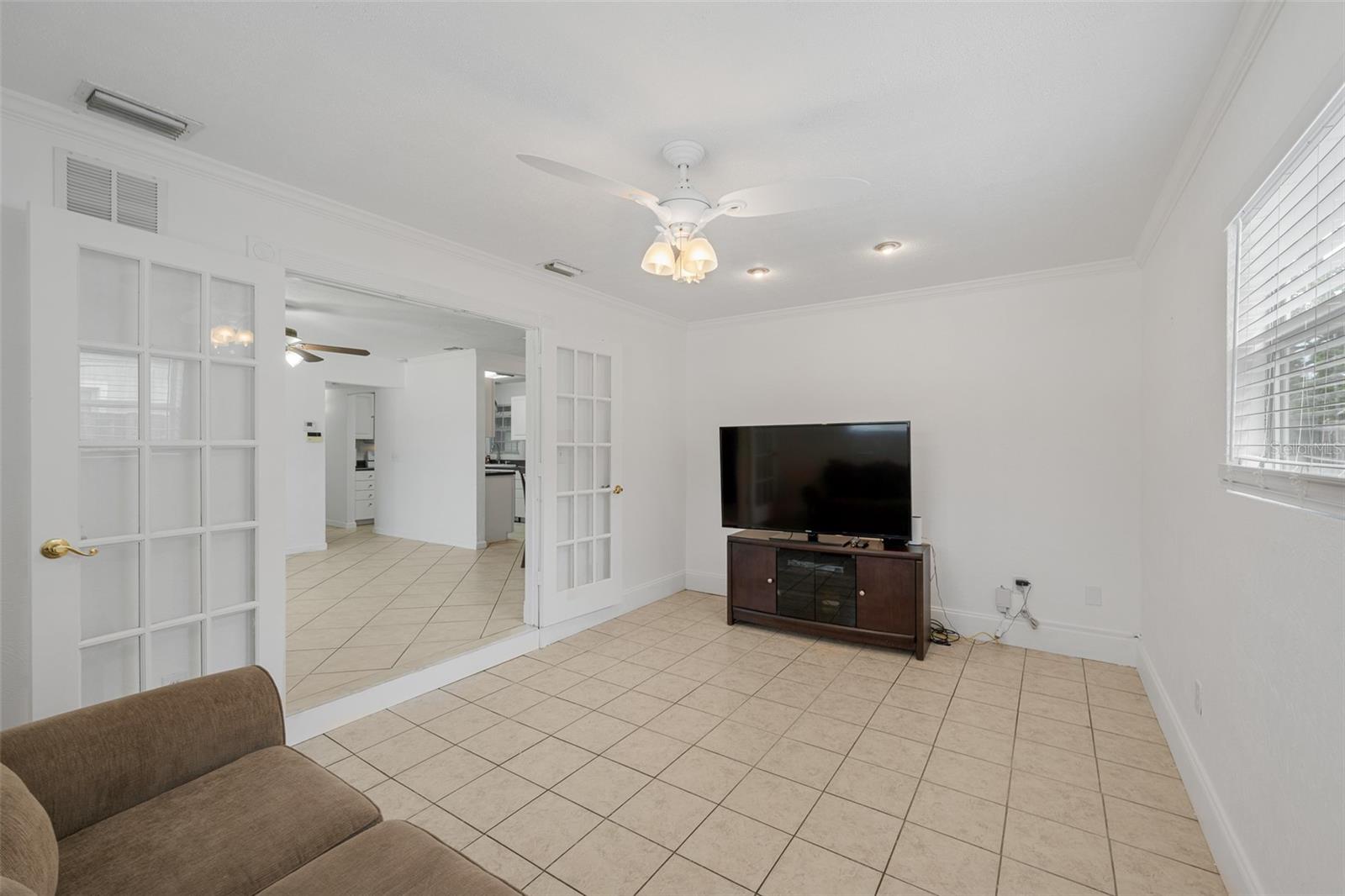 3705 W TYSON AVENUE, Tampa, FL 33611