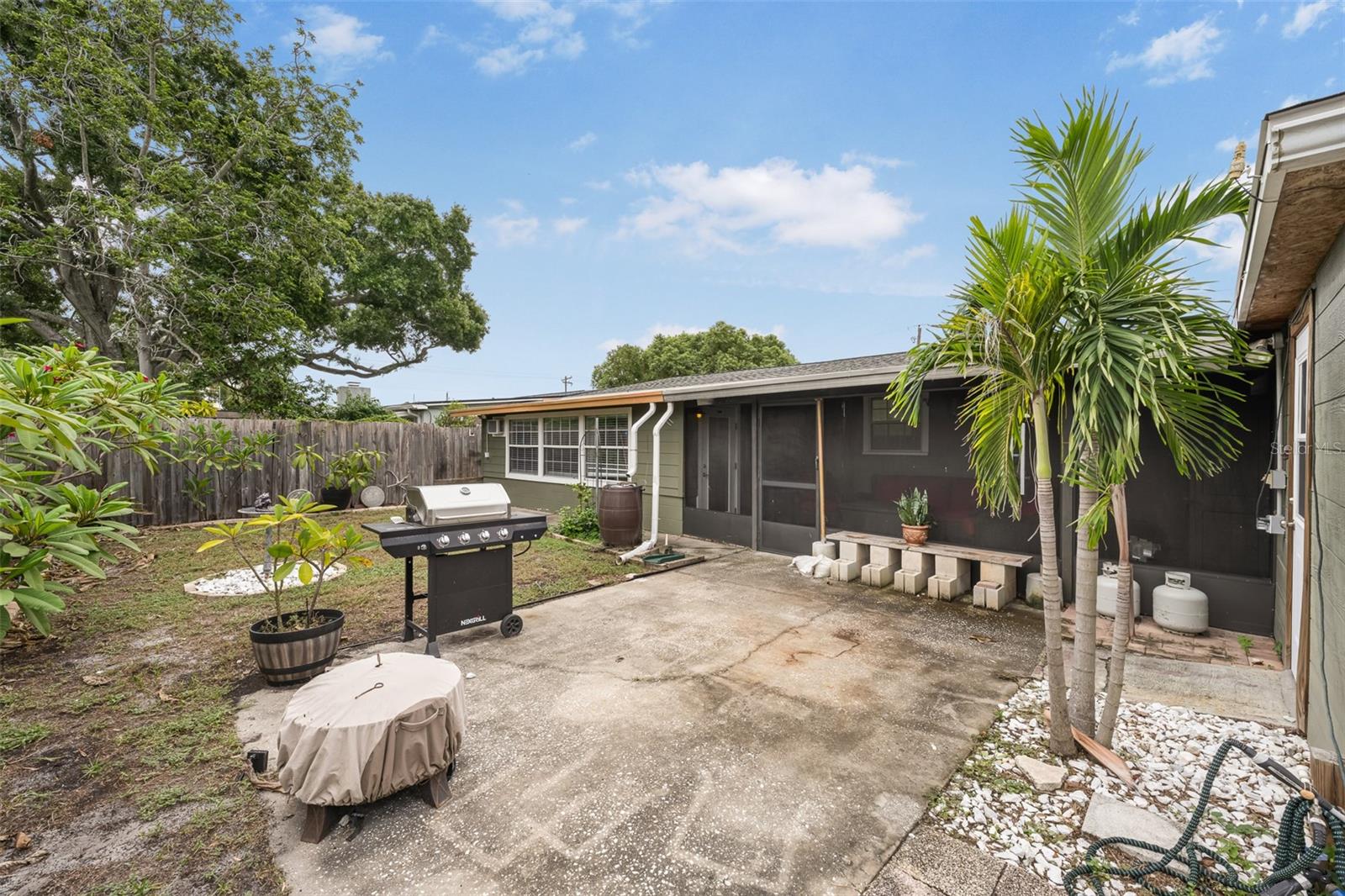 3705 W TYSON AVENUE, Tampa, FL 33611