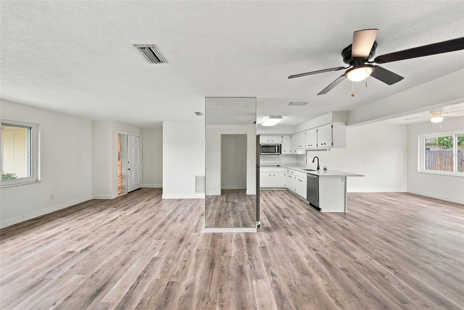 13823 WILDWOOD DRIVE, Largo, FL 33774