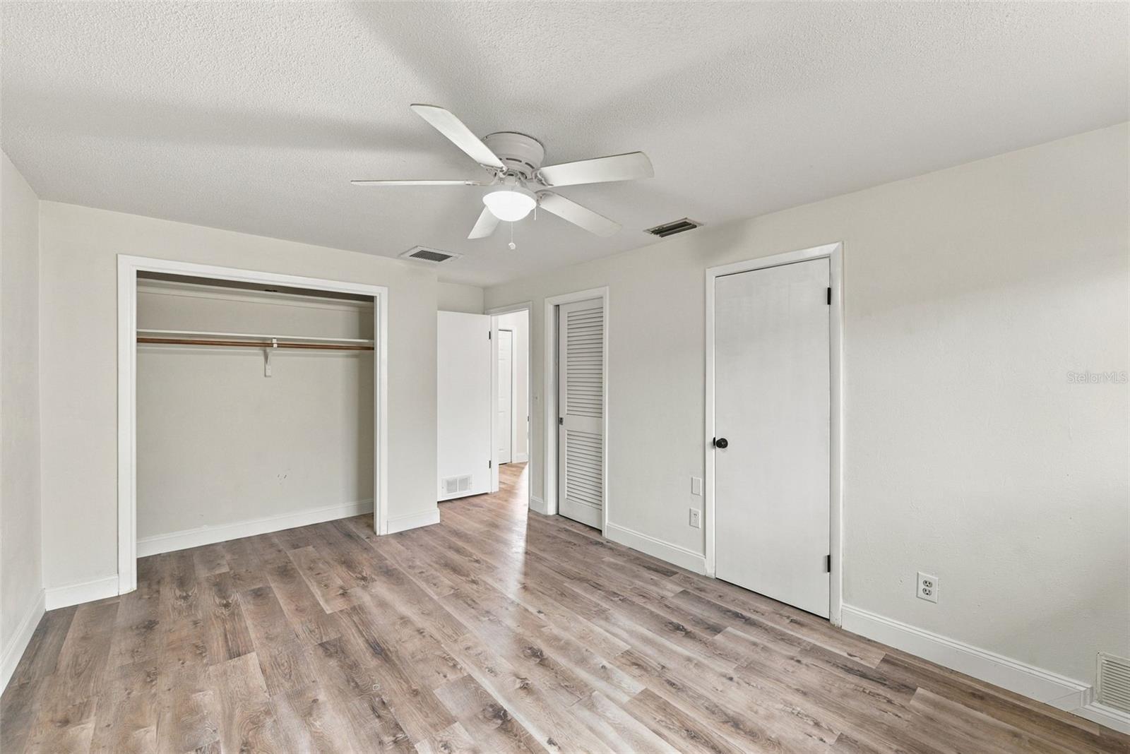13823 WILDWOOD DRIVE, Largo, FL 33774