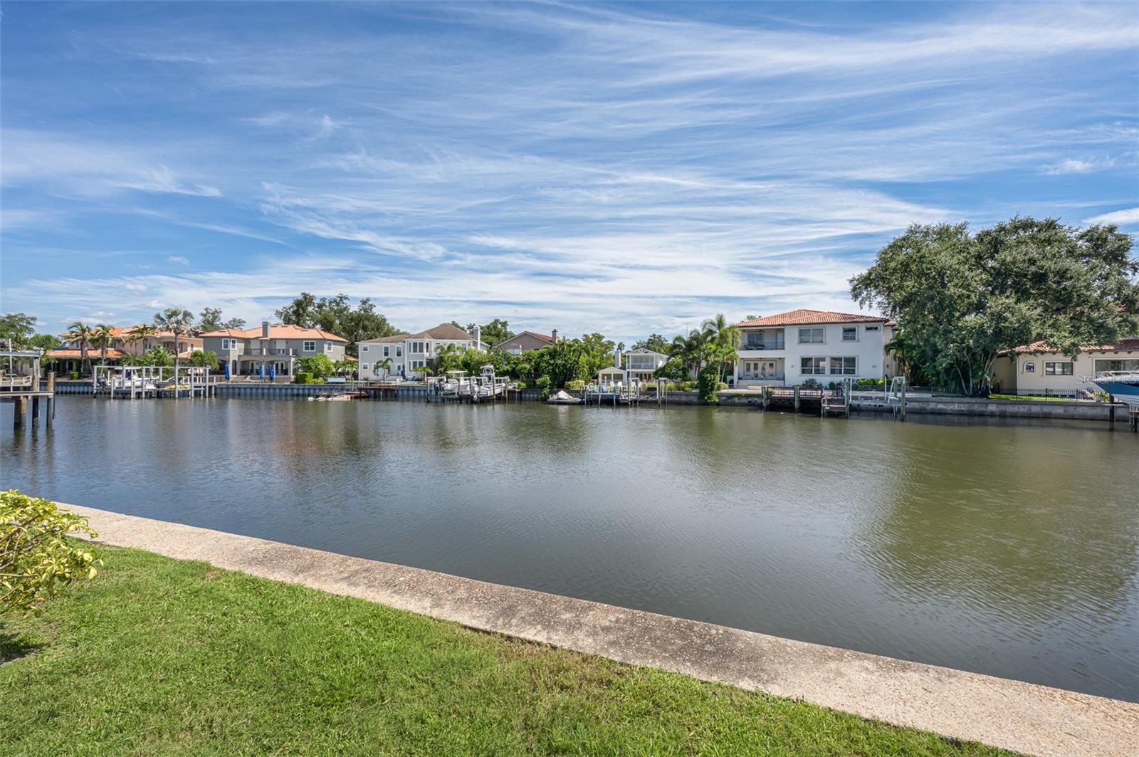 628 RIVIERA DRIVE, Tampa, FL 33606