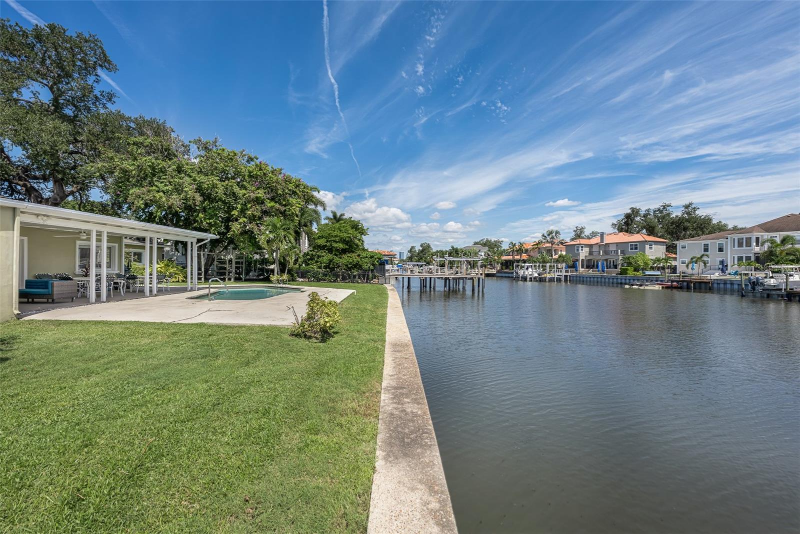 628 RIVIERA DRIVE, Tampa, FL 33606