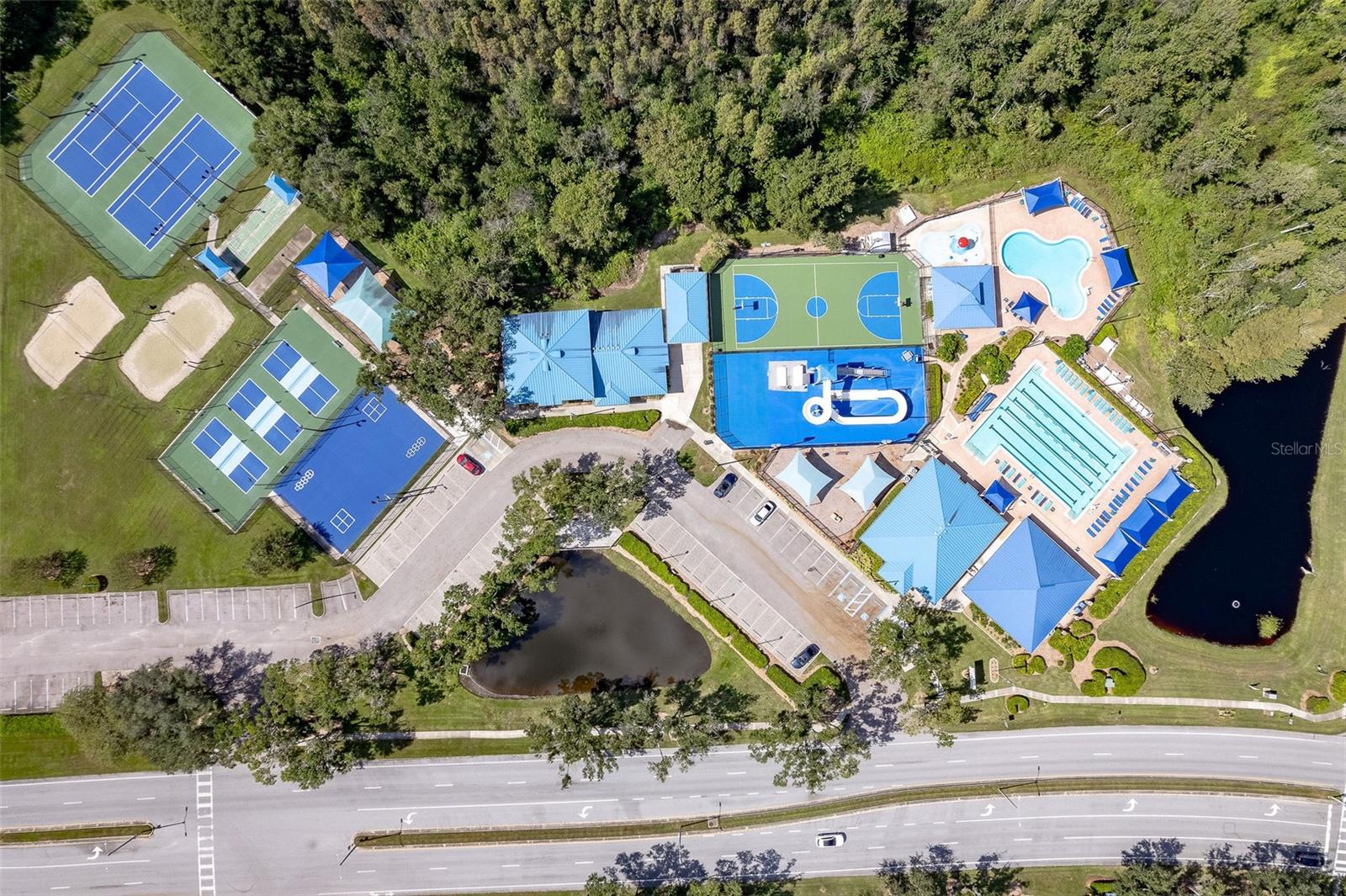 COMUNITY CENTER