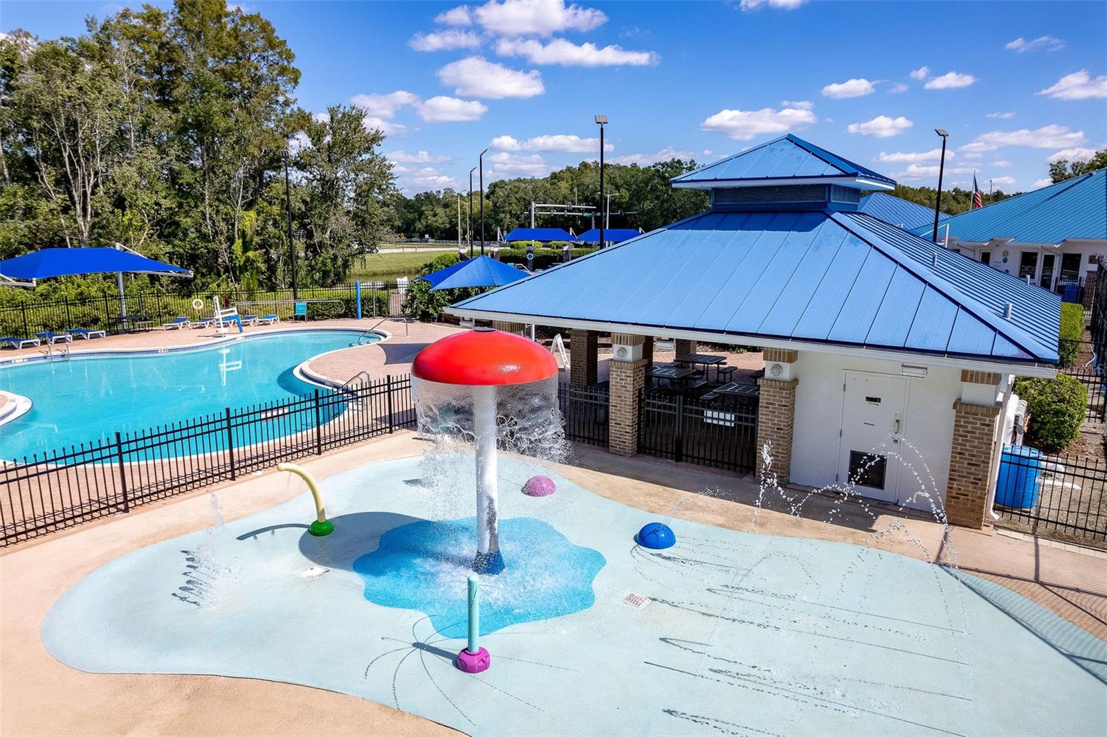 COMMUNITY CENTER KIDS AREA