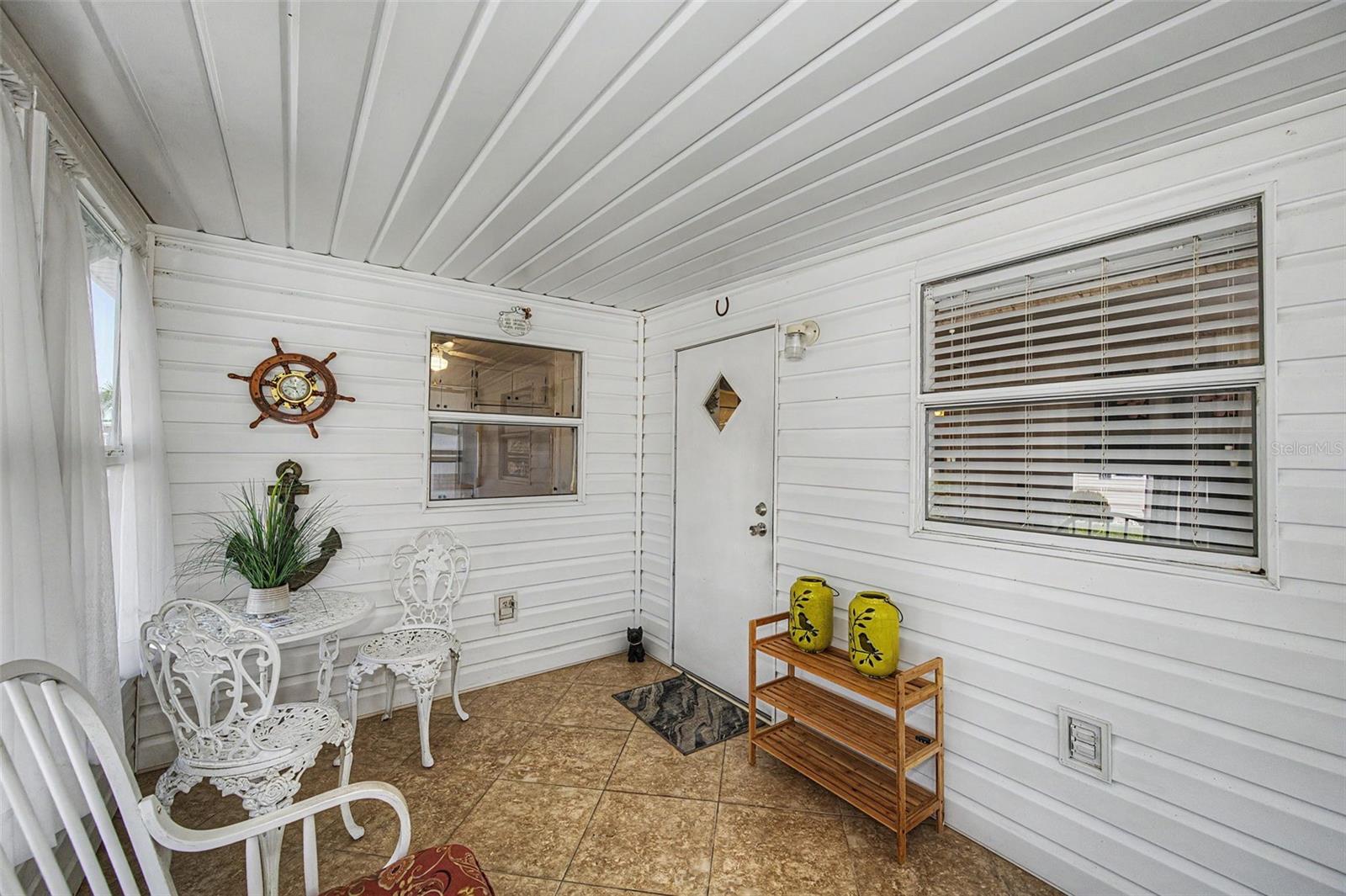 Front Florida room