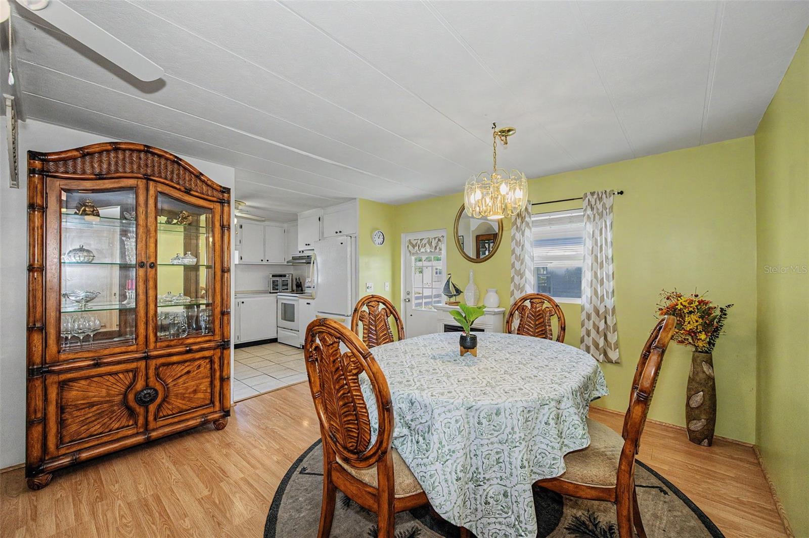18 DRURY LANE, Tarpon Springs, FL 34689