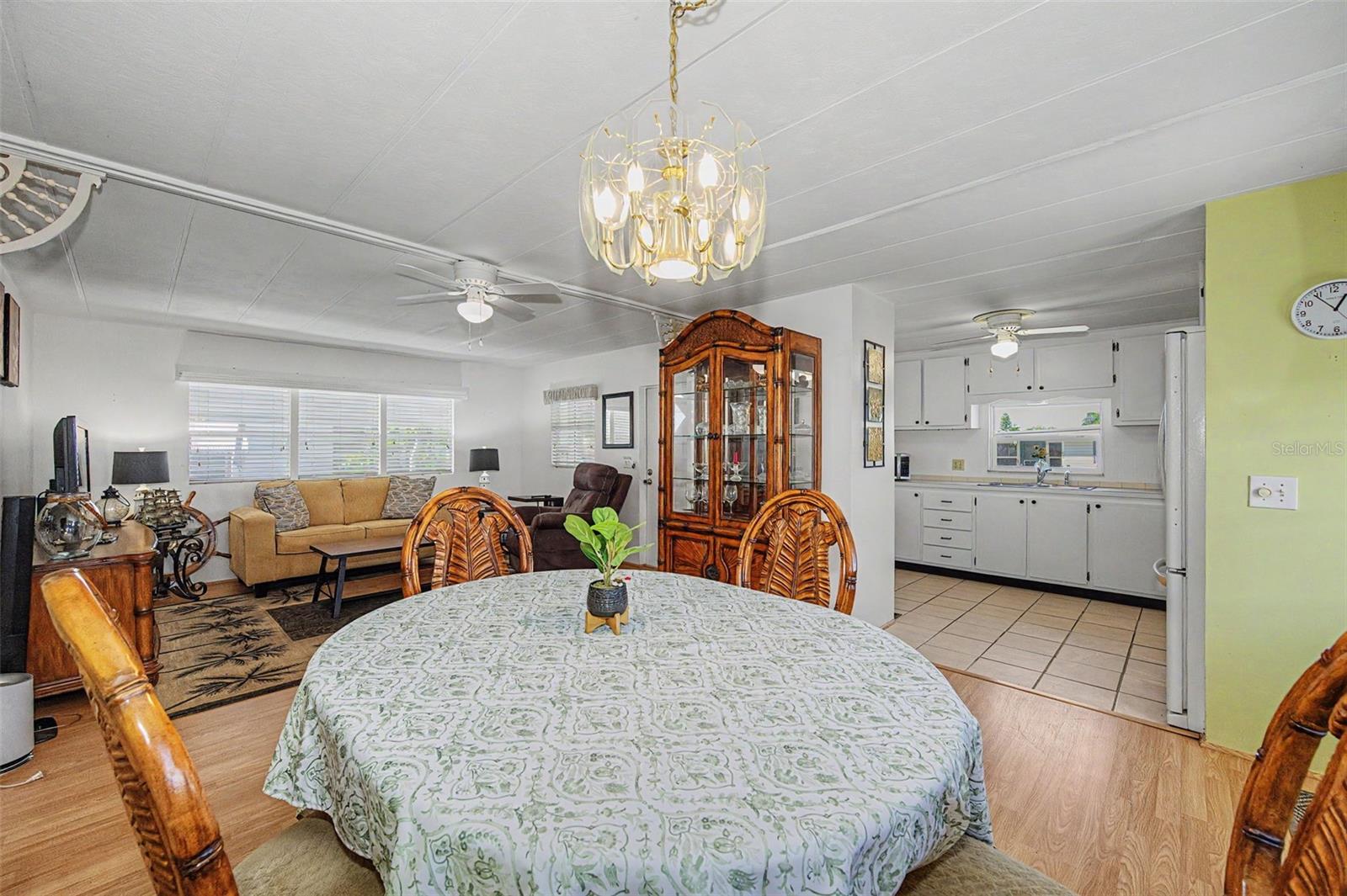 18 DRURY LANE, Tarpon Springs, FL 34689