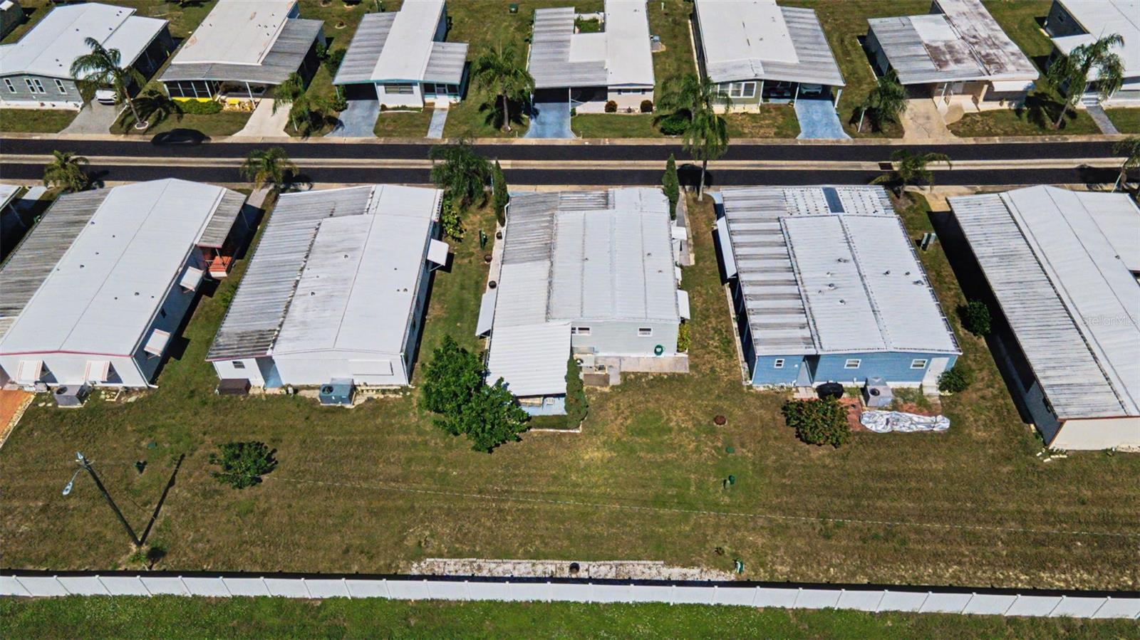 18 DRURY LANE, Tarpon Springs, FL 34689