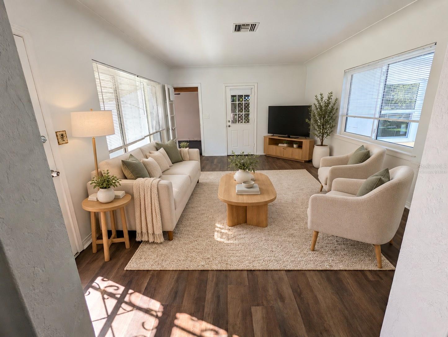 Living room - virtually staged Living room - virtually staged