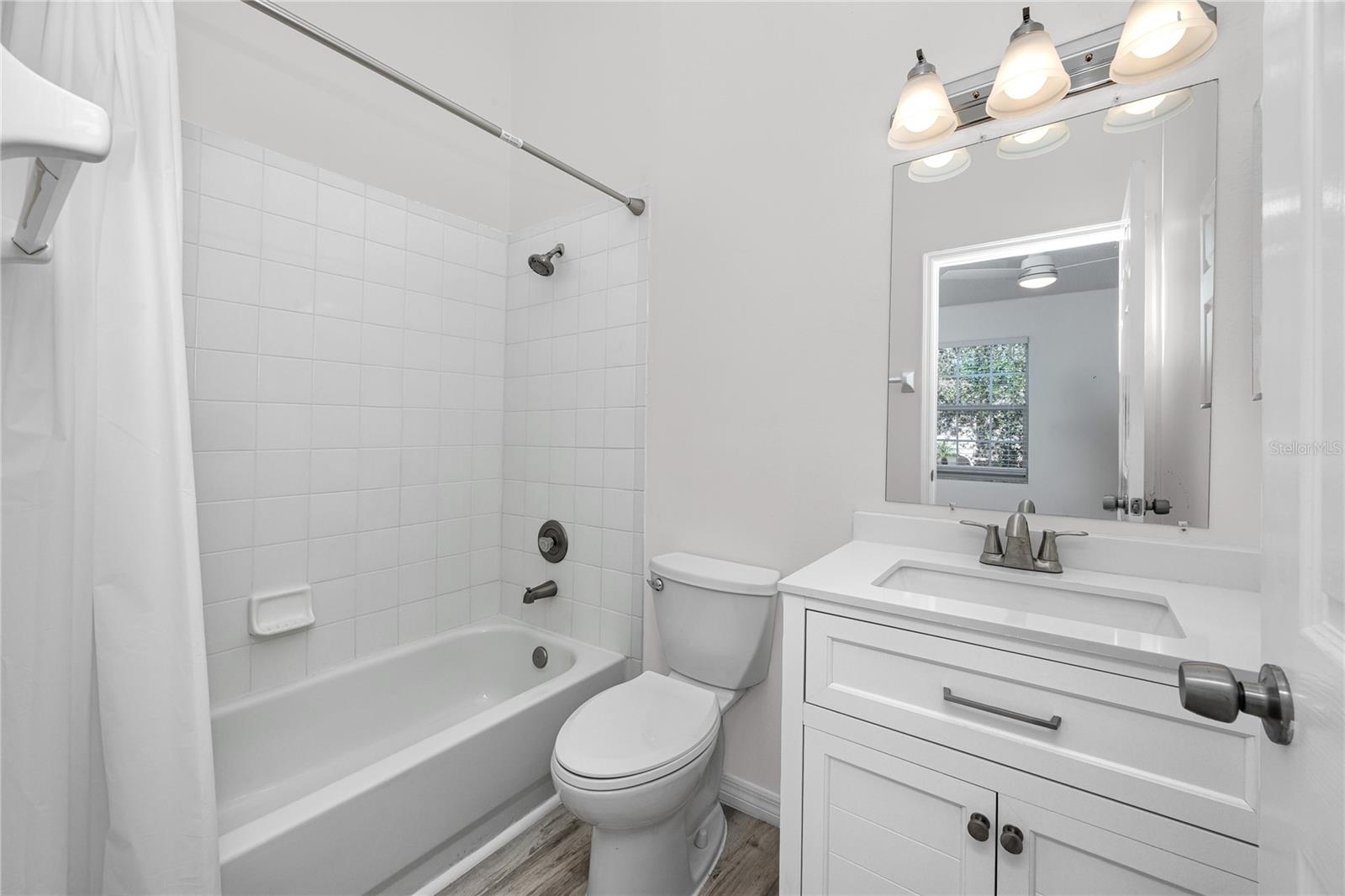 Second Bath -6229 Bayside Key Dr, Tampa, FL 33615