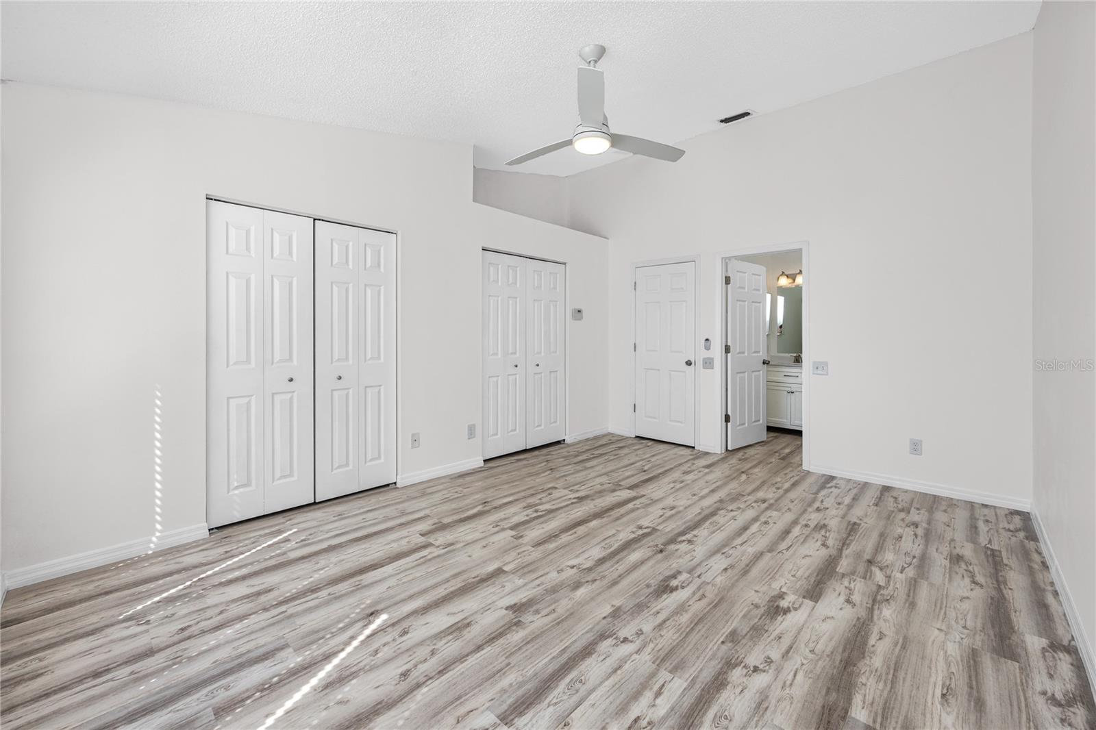 Primary Bedroom with ensuite Bath -6229 Bayside Key Dr, Tampa, FL 33615