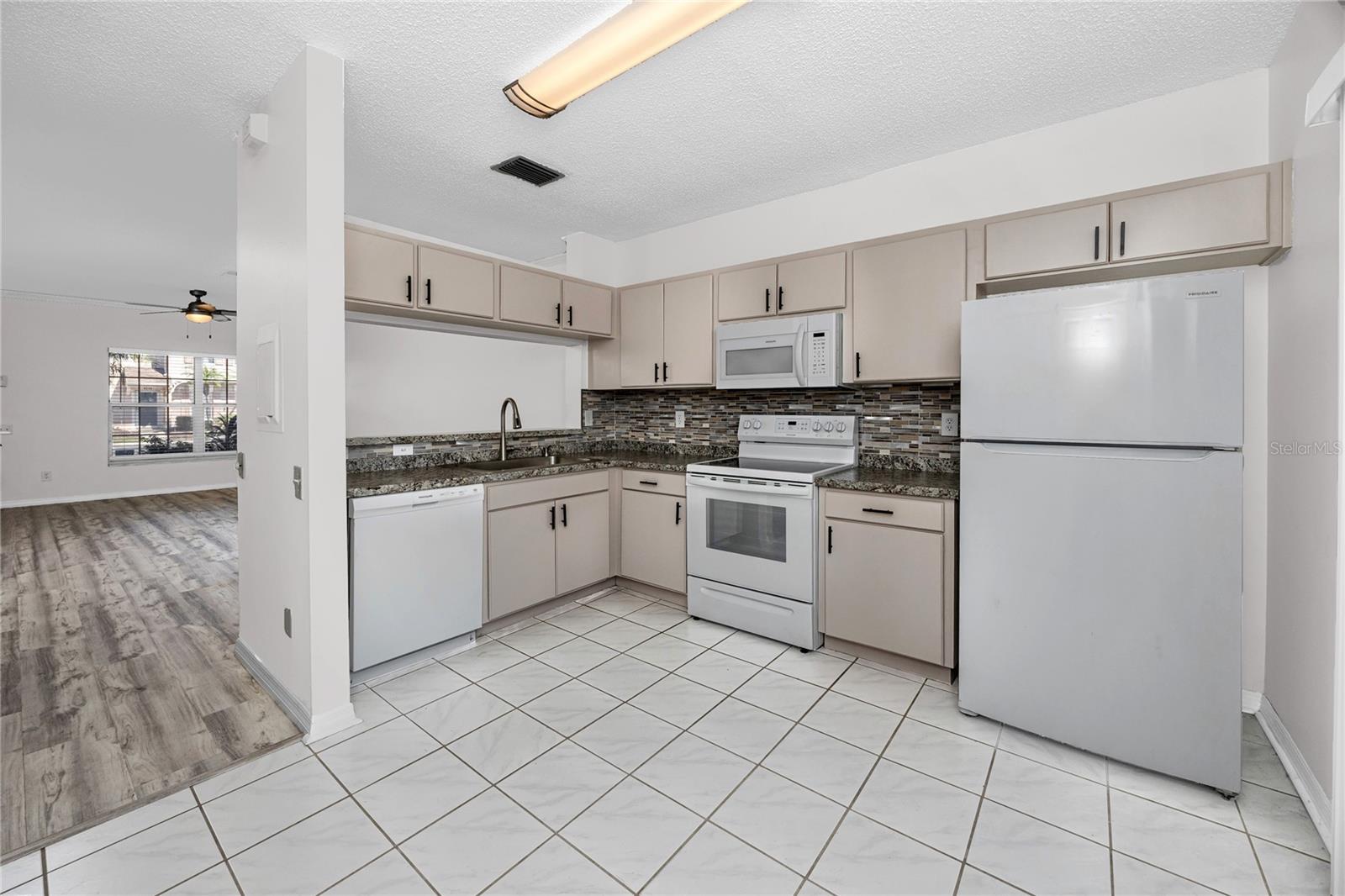 Kitchen  -6229 Bayside Key Dr, Tampa, FL 33615