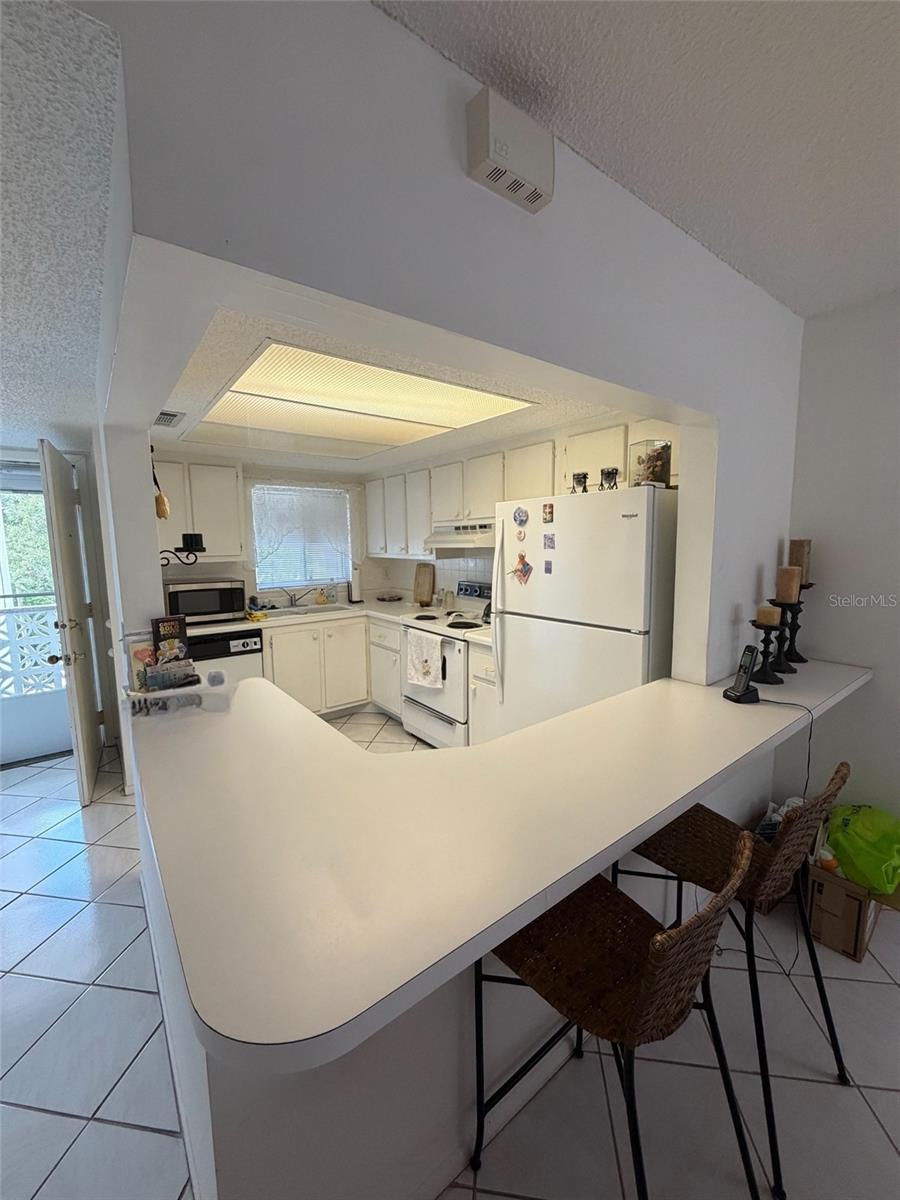 1524 LAKEVIEW ROAD, #304, Clearwater, FL 33756