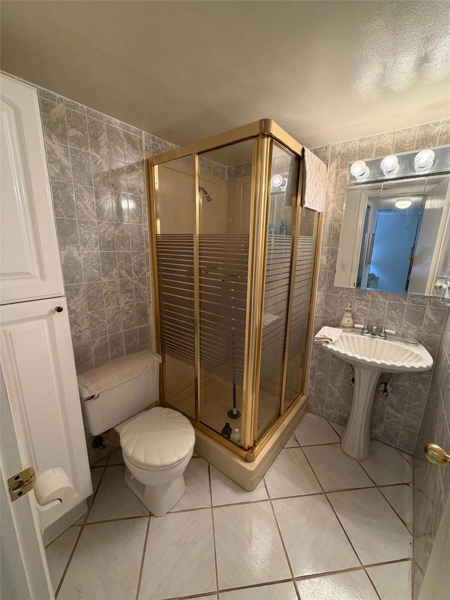 1524 LAKEVIEW ROAD, #304, Clearwater, FL 33756