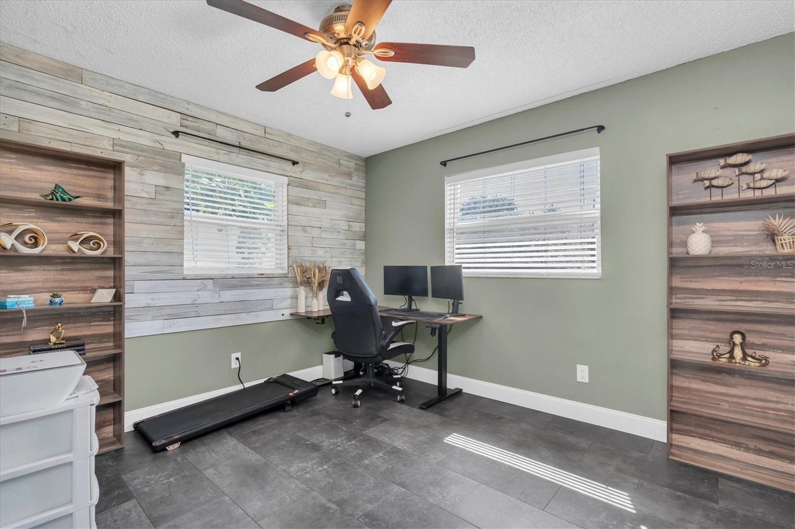1951 TAYLOR LAKE CIRCLE, Seminole, FL 33778