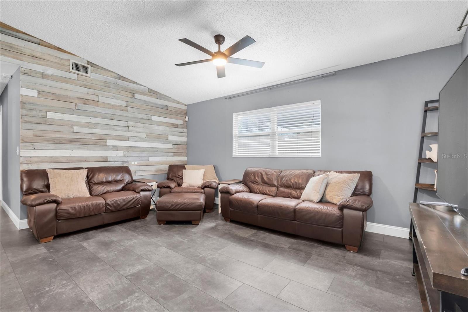 1951 TAYLOR LAKE CIRCLE, Seminole, FL 33778 1951 TAYLOR LAKE CIRCLE, Seminole, FL 33778