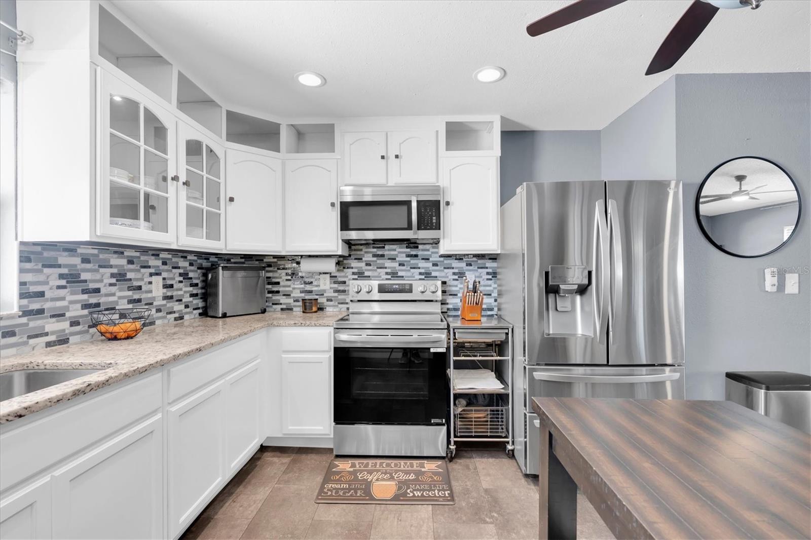 1951 TAYLOR LAKE CIRCLE, Seminole, FL 33778