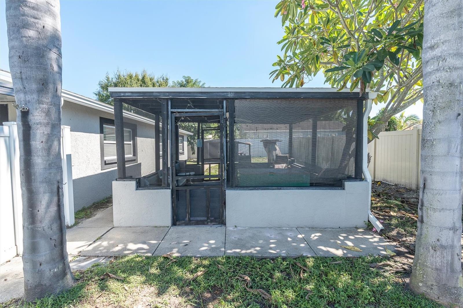 1951 TAYLOR LAKE CIRCLE, Seminole, FL 33778