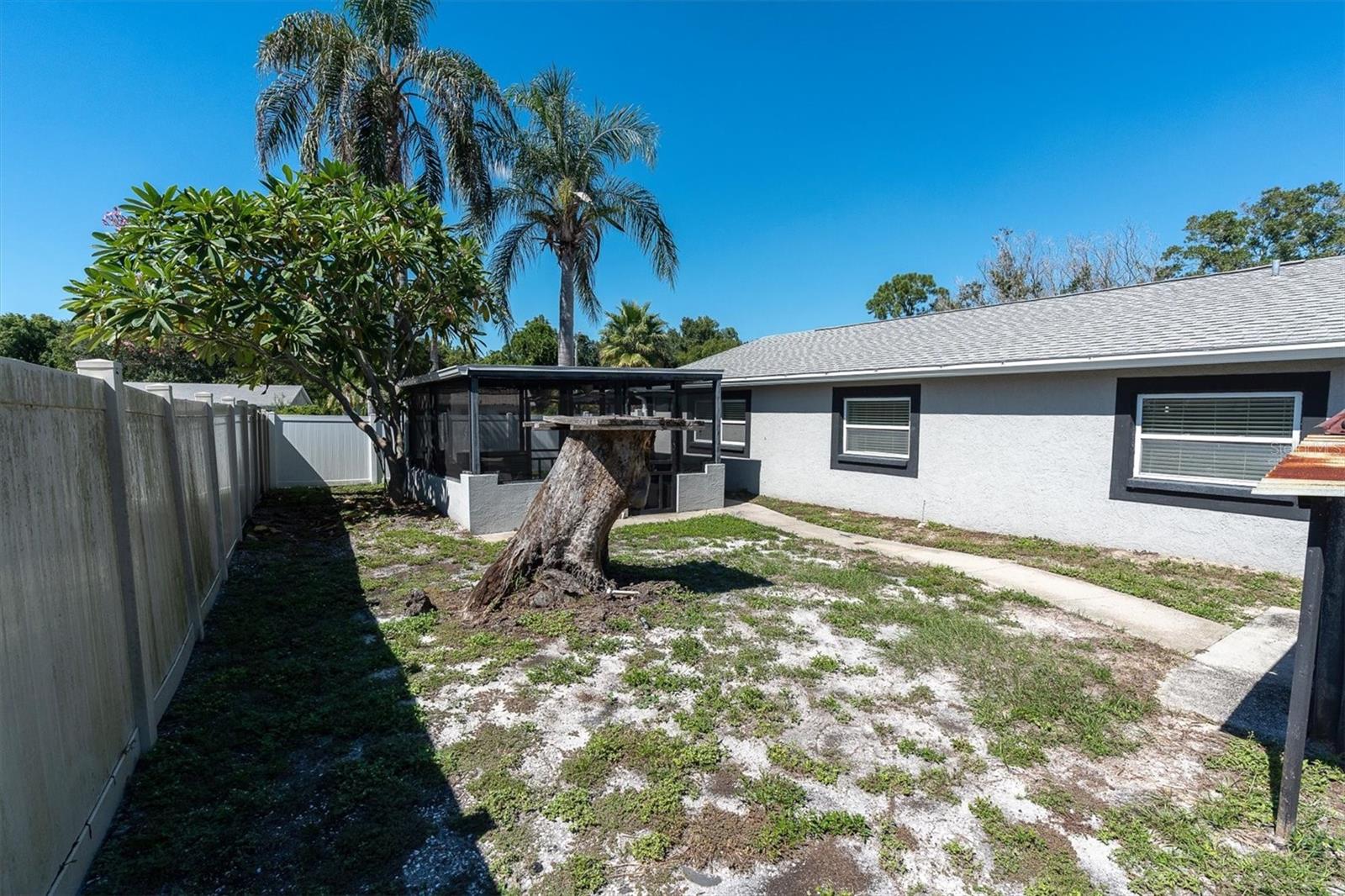 1951 TAYLOR LAKE CIRCLE, Seminole, FL 33778