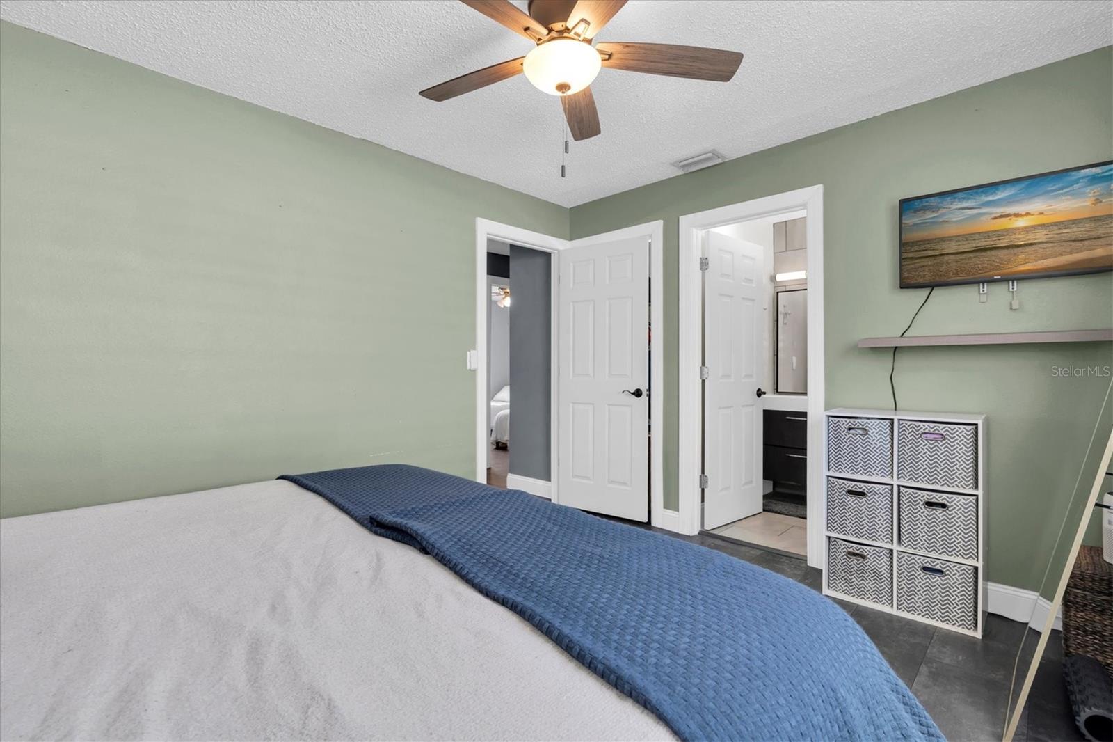 1951 TAYLOR LAKE CIRCLE, Seminole, FL 33778
