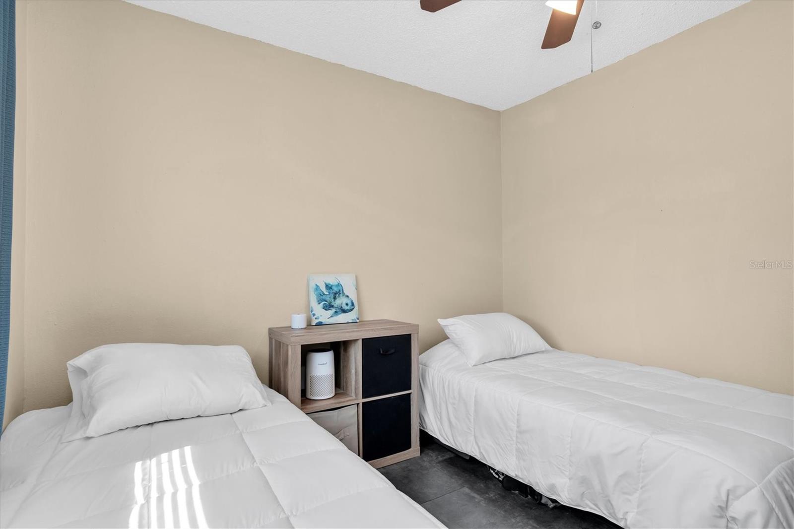 1951 TAYLOR LAKE CIRCLE, Seminole, FL 33778