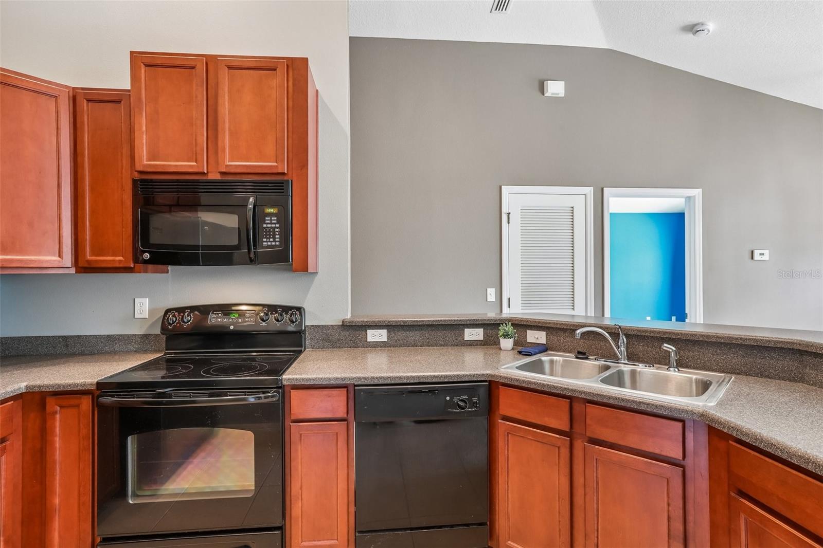 7703 RED MILL CIRCLE, New Port Richey, FL 34653