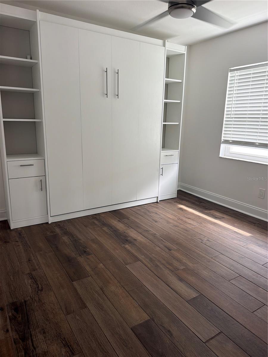 11012 ASHBOURNE CIRCLE, Tampa, FL 33624