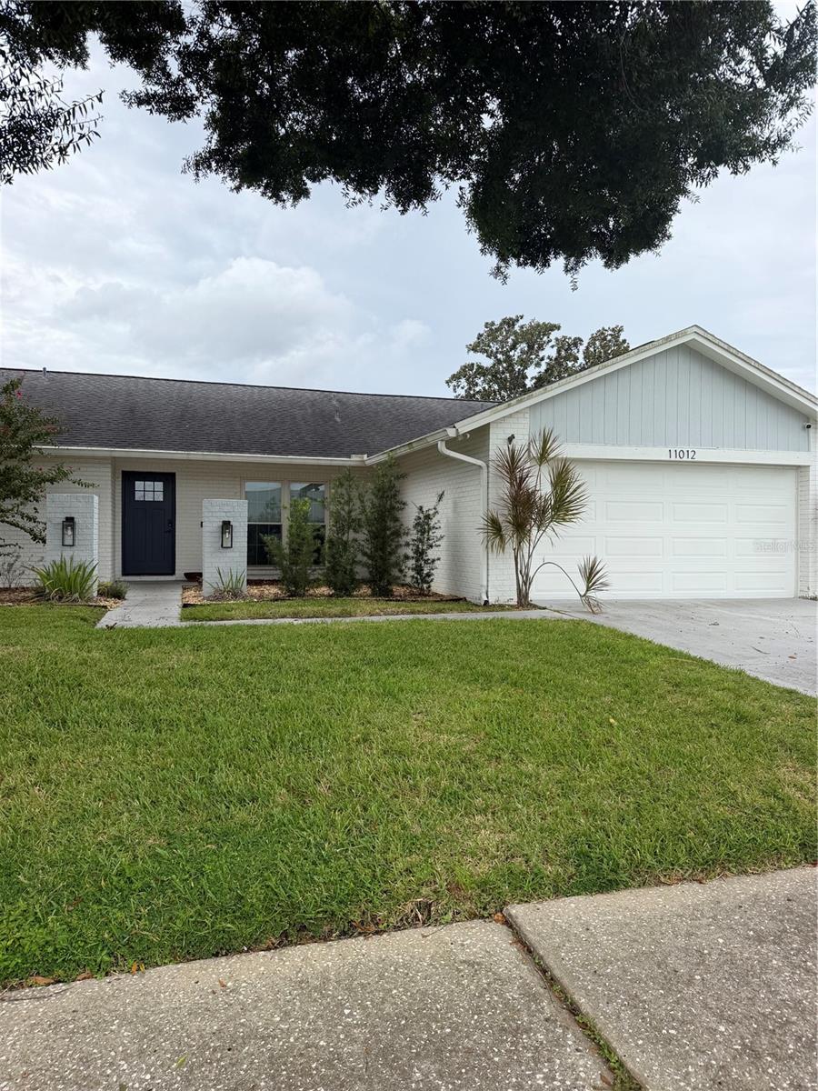 11012 ASHBOURNE CIRCLE, Tampa, FL 33624