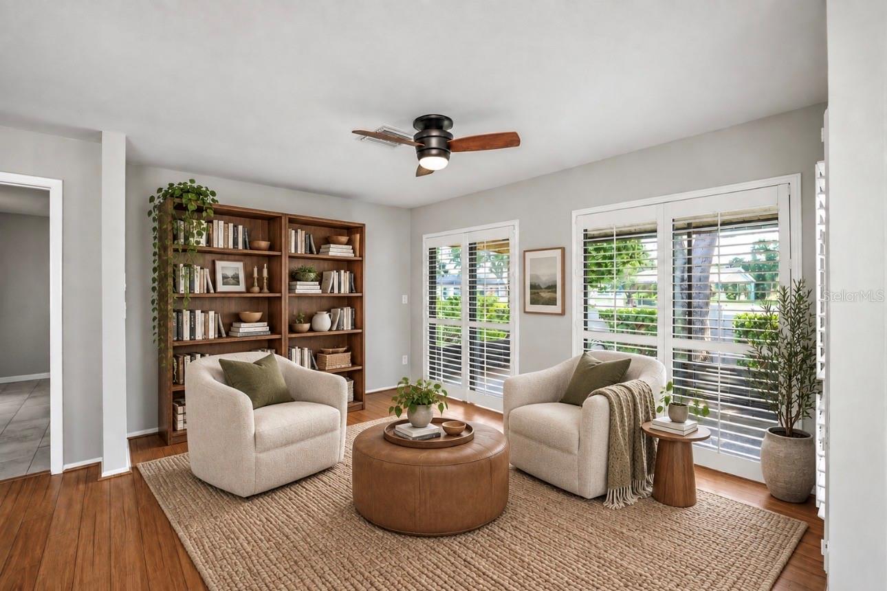 913 SUTTON PLACE, Palm Harbor, FL 34684