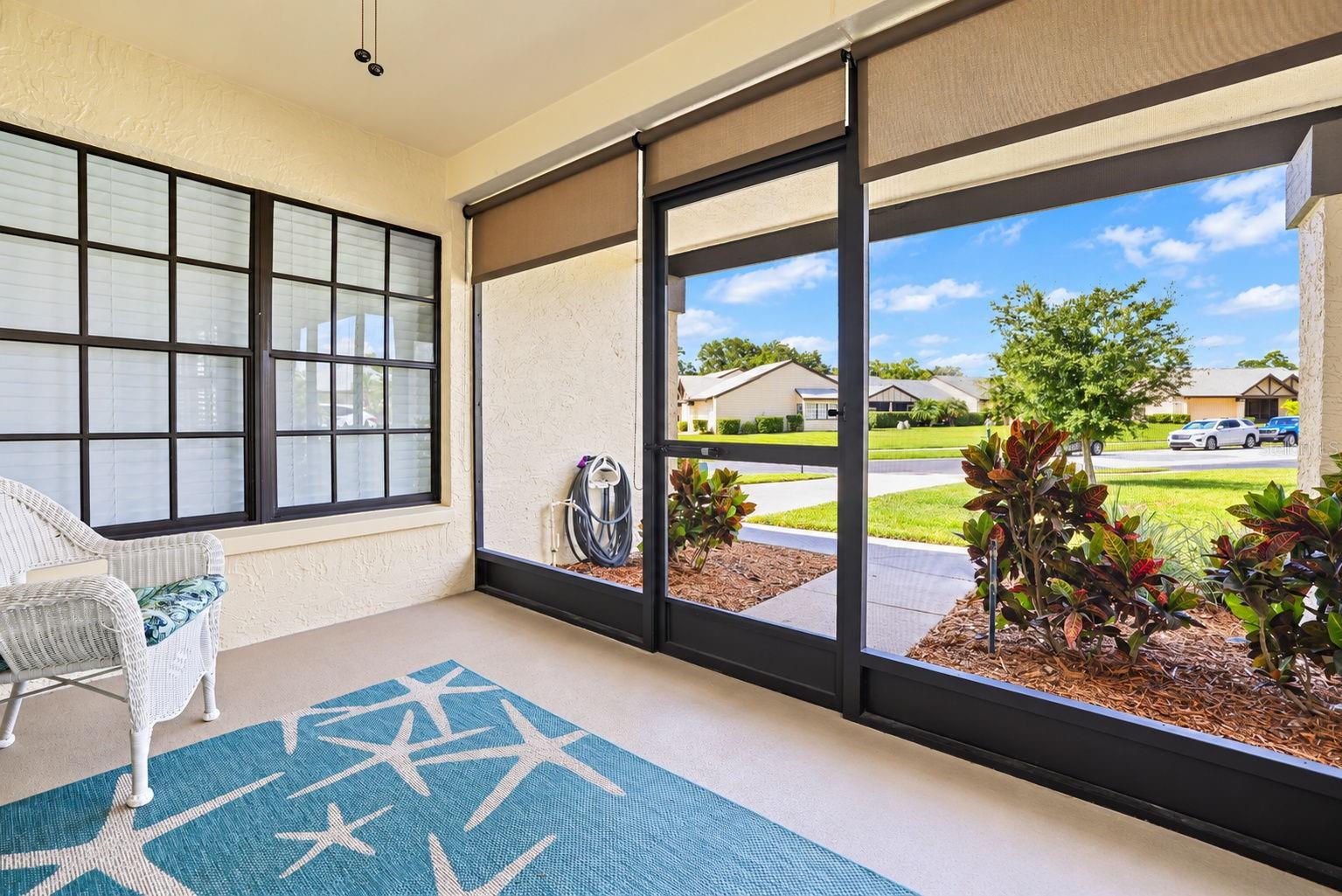 913 SUTTON PLACE, Palm Harbor, FL 34684