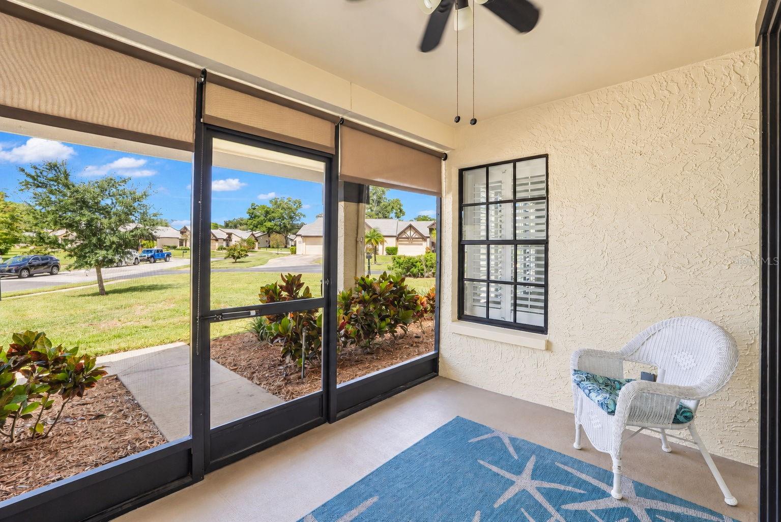 913 SUTTON PLACE, Palm Harbor, FL 34684